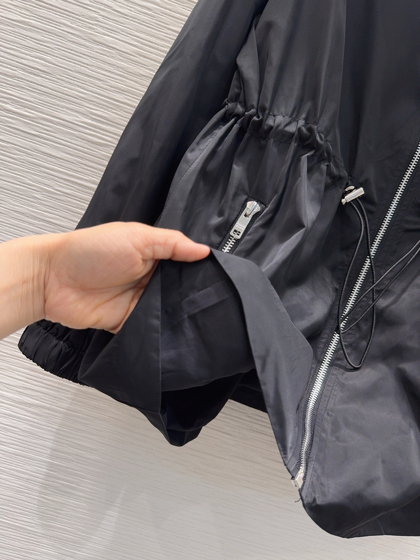 [TOP] PRADA  Hooded Jacket - Black