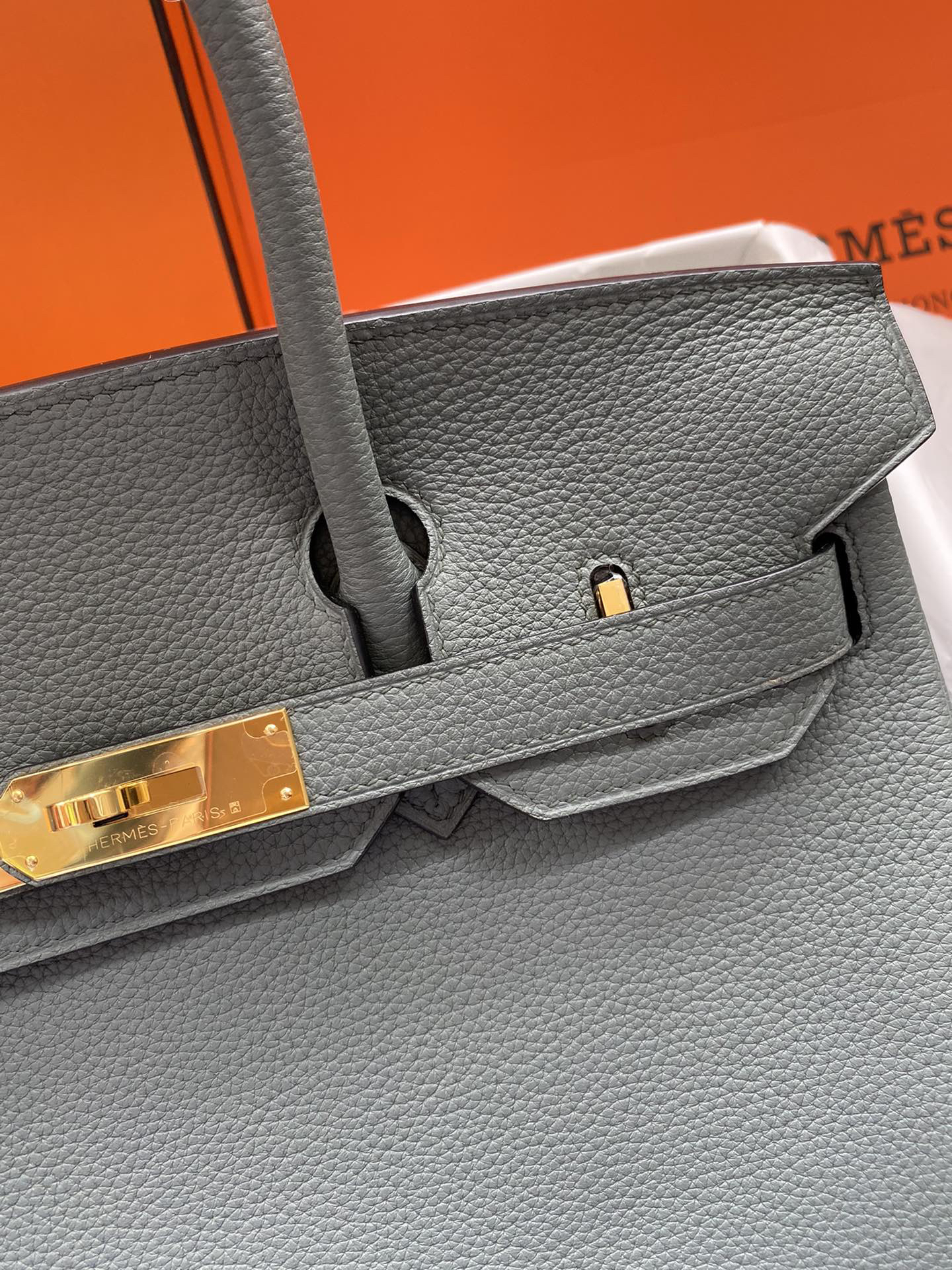[TOP] HERMES Birkin Togo Leather 30cm - Vert Amande & GHW