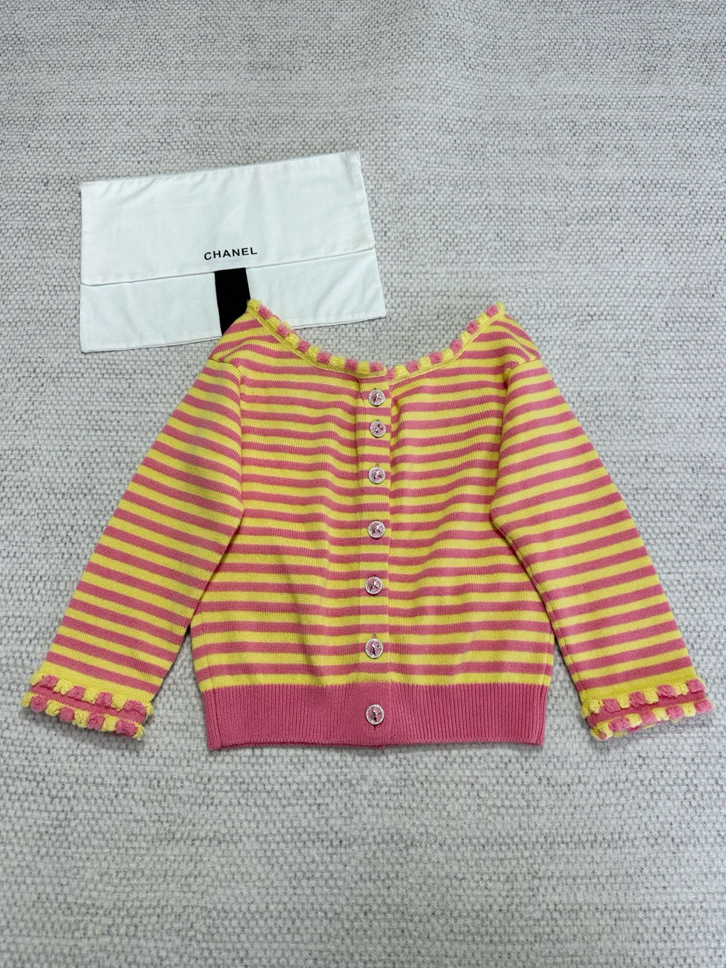 Chanel Top-quality Version Striped One-shoulder Cardigan Shorts Pink Yellow #315790