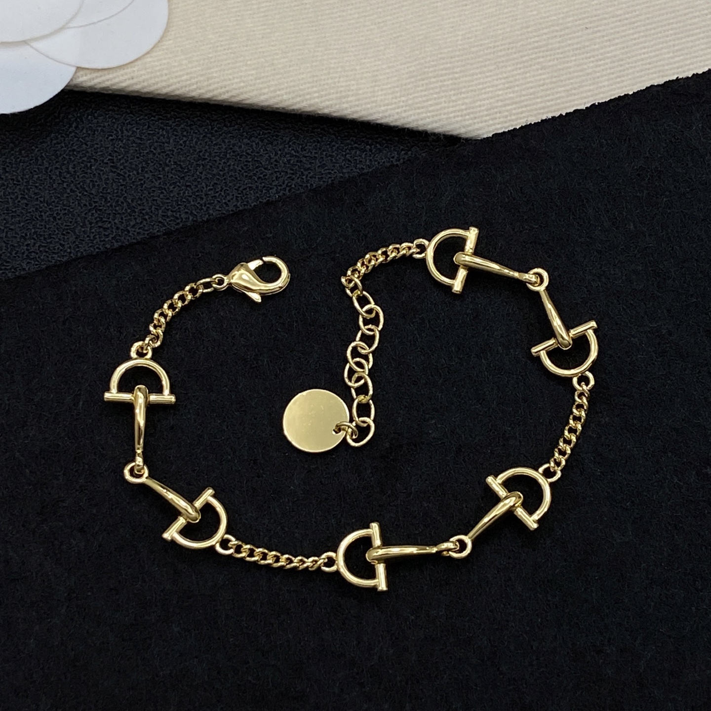 [TOP] GUCCI Bracelet - 2 Colors - 711 Luxury