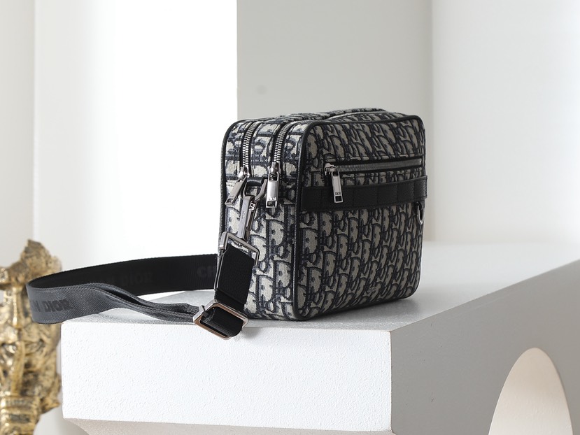 [TOP] Christian Dior Men's Safari Maxi Messenger Bag 26 x 17 x 7 cm - Black - 711 Luxury