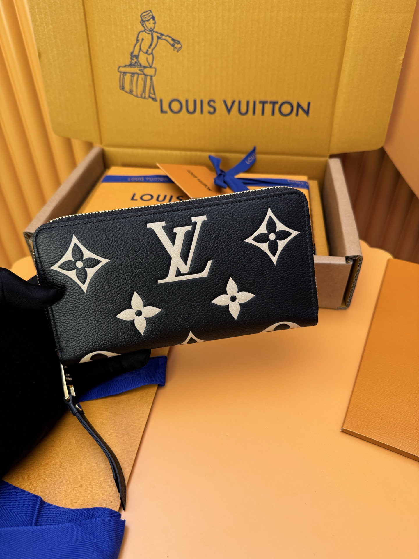 [TOP] Louis Vuitton LV Ziy Wallet Cowhide 19.5 x 10.5 x 2.5cm - Black - 711 Luxury