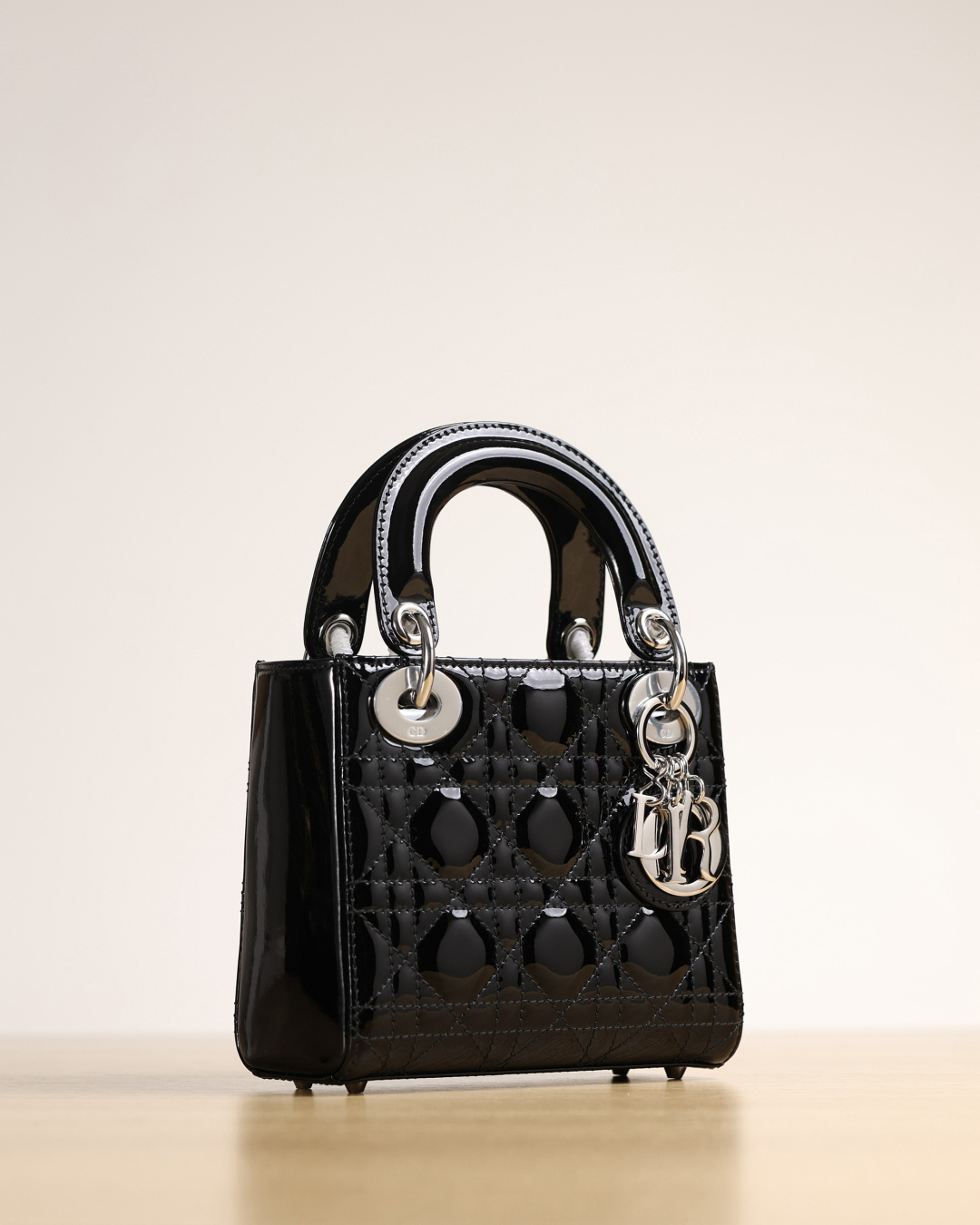 [TOP] Christian Dior Lady Dior Bag Calfskin Patent 17x15x7cm - Black