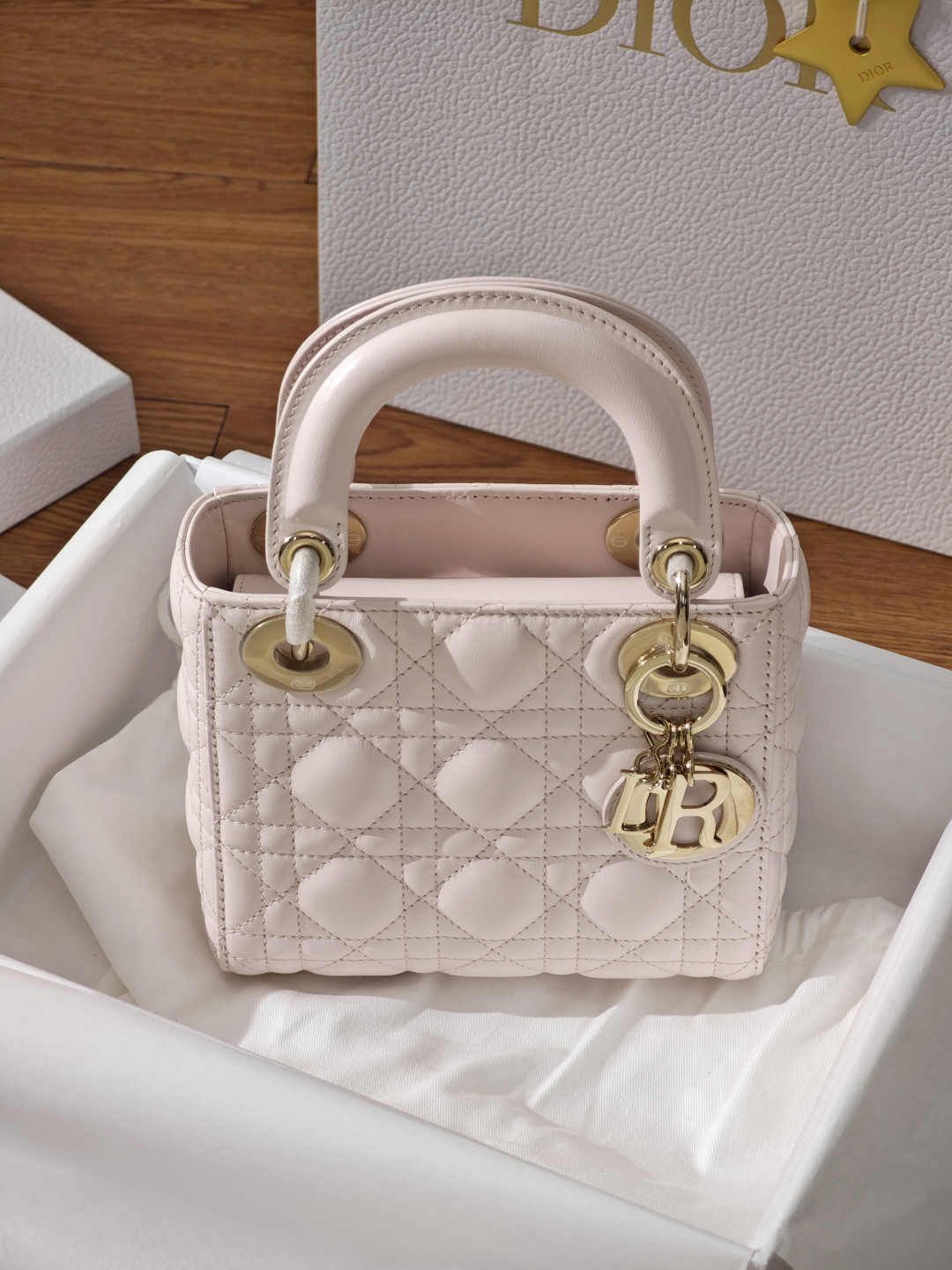 [TOP] Christian Dior Lady Dior Bag Lambskin 17x15x7cm - Pink