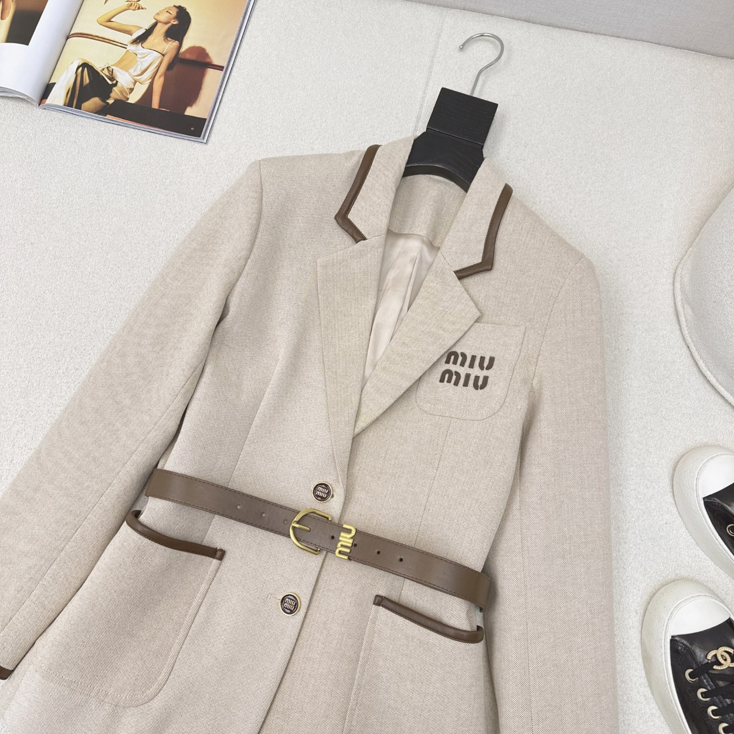 [TOP] Miu Miu Blazer - Beige