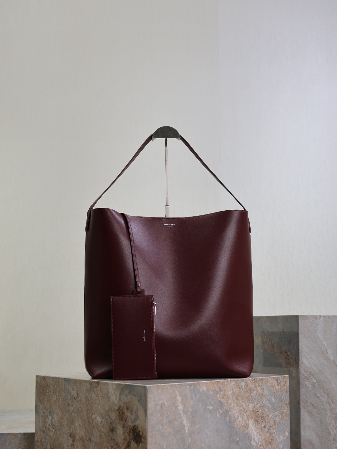 [TOP] Yves Saint Laurent YSL Bold Hobo Bag Cowhide 37x42x16cm - Red - 711 Luxury