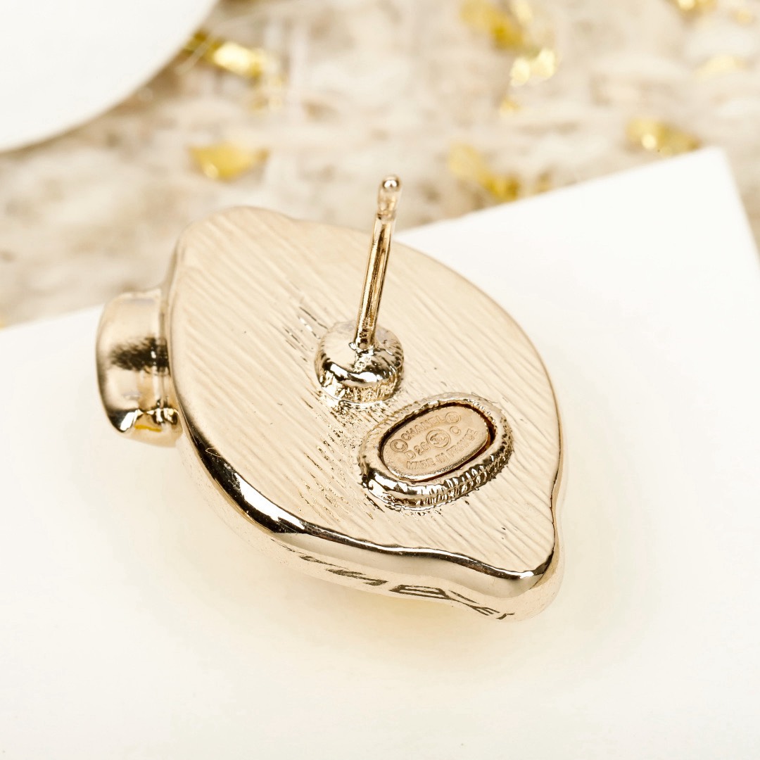 [TOP] CHANEL Earrings - Yellow