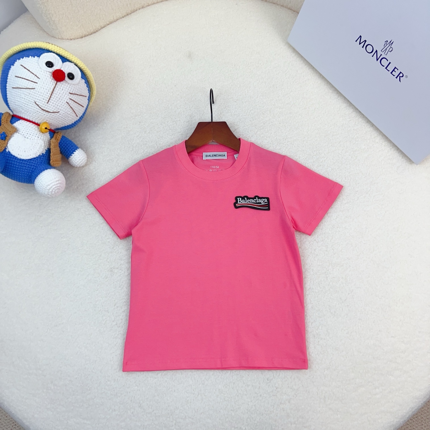 Red Balenciaga Unisex Kids Woven Patch Logo Crew Neck Short Sleeve T-Shirt Cotton Modal Boys Girls Summer Basic Tee Sizes 90-170