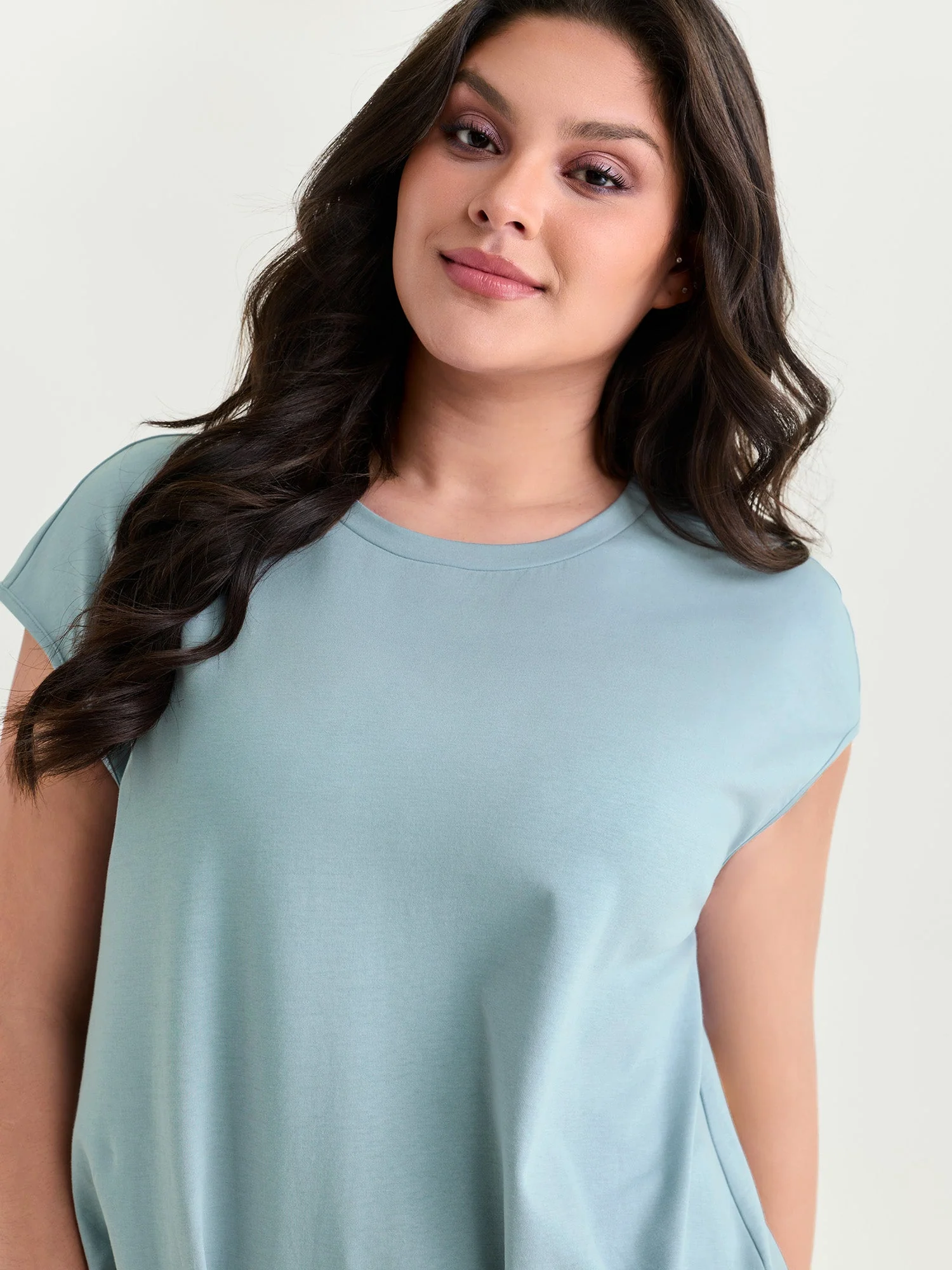 Stretchy Elastic Hem Plain T-Shirt