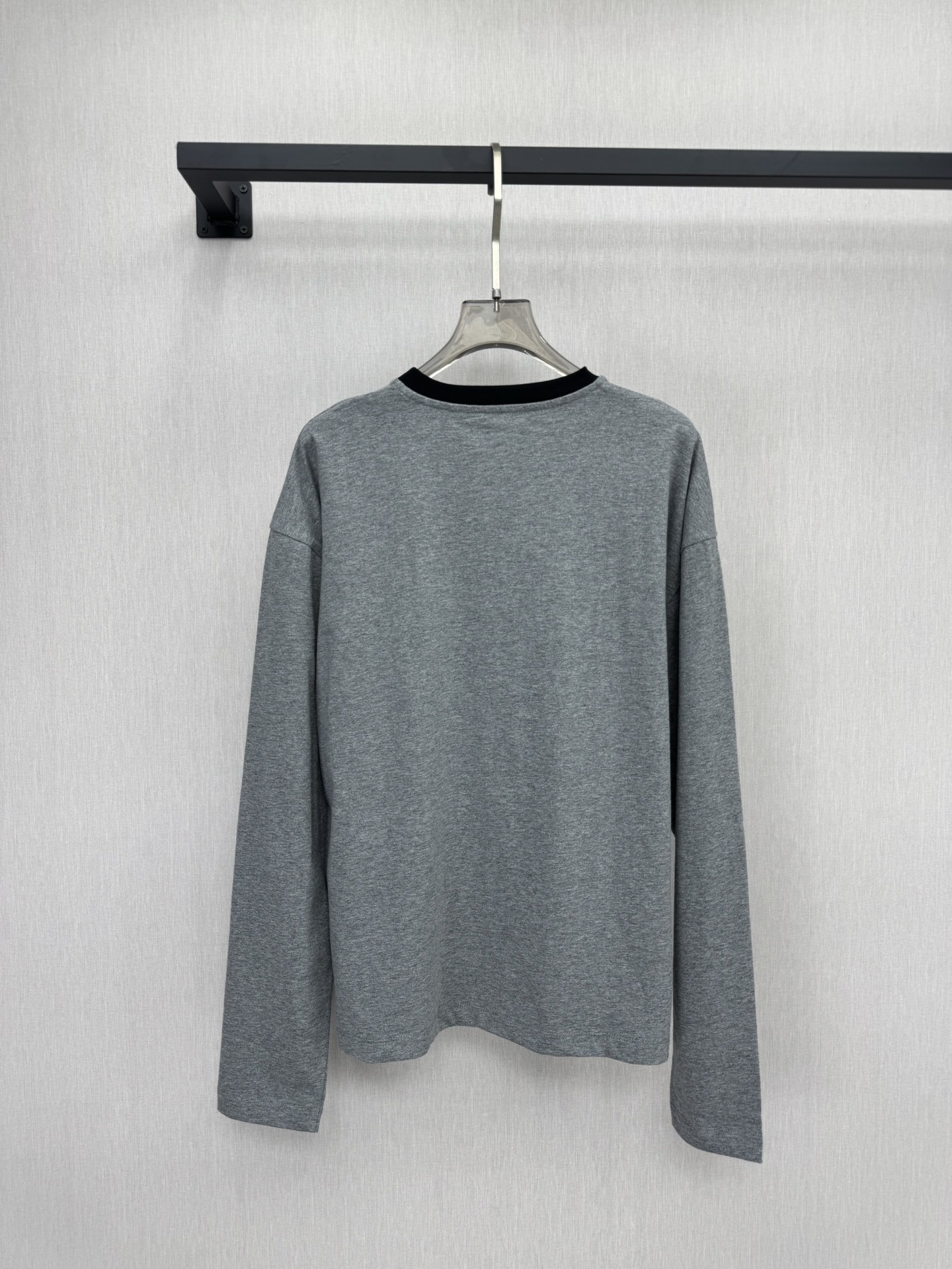 [TOP] Miu Miu Long-sleeved T-shirt - Gray - 711 Luxury