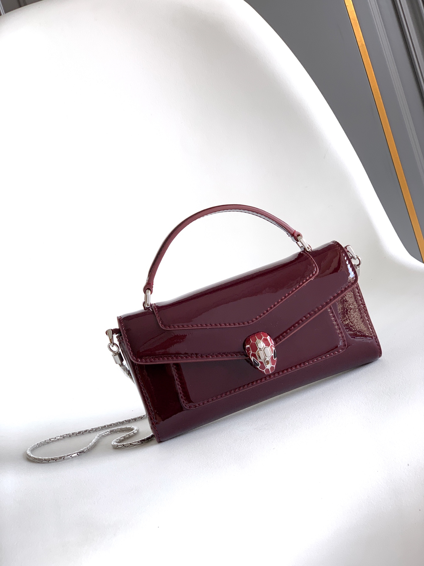 [TOP] BVLGARI Sernti Forever Bag Patent Leather 19x10x3.5cm - Dark Red - 711 Luxury