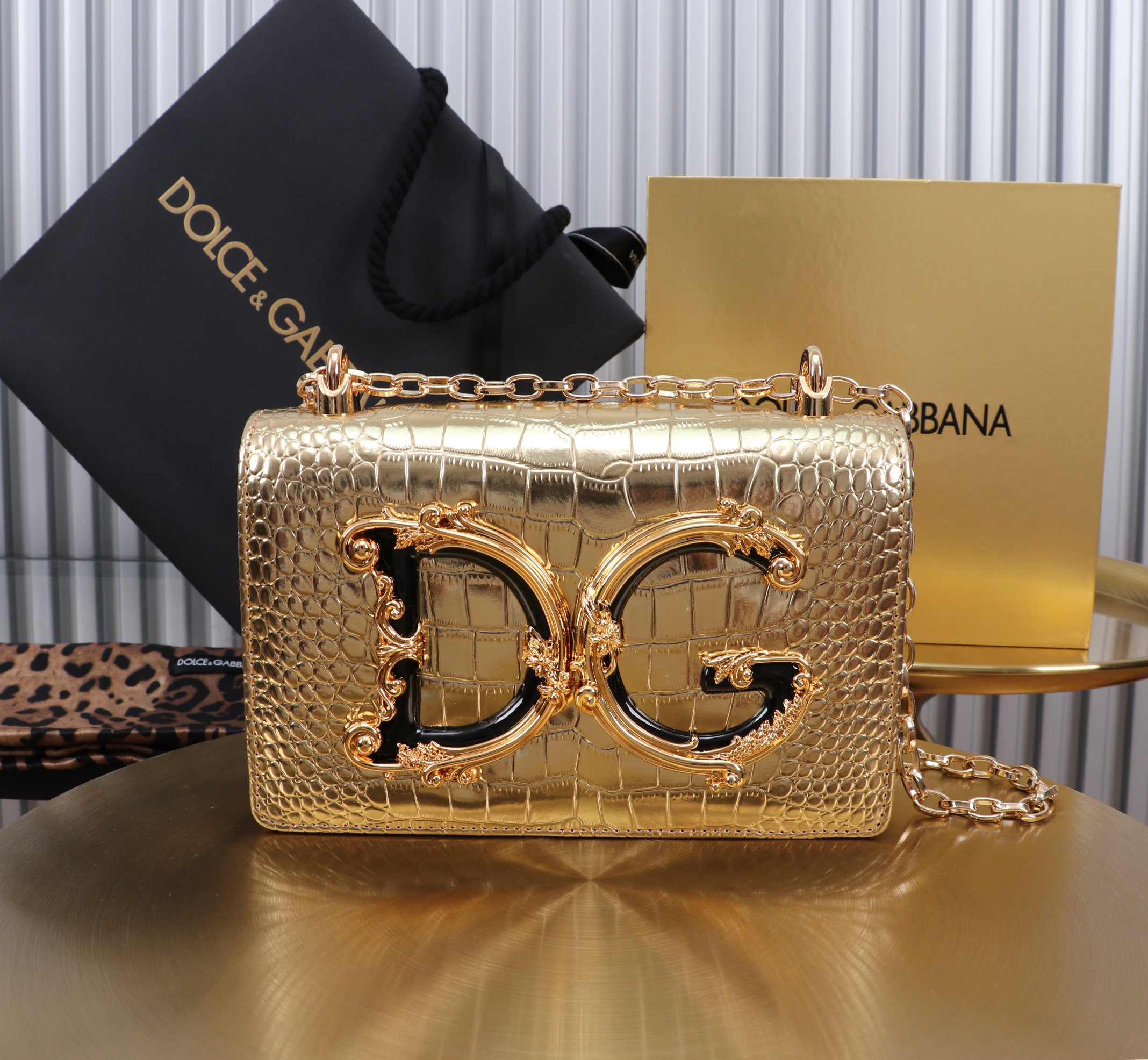 [TOP] Dolce & Gabbana D&G Girls Bag Crocodile-patterned Cowhide 21x5x13.5 cm - Gold - 711 Luxury