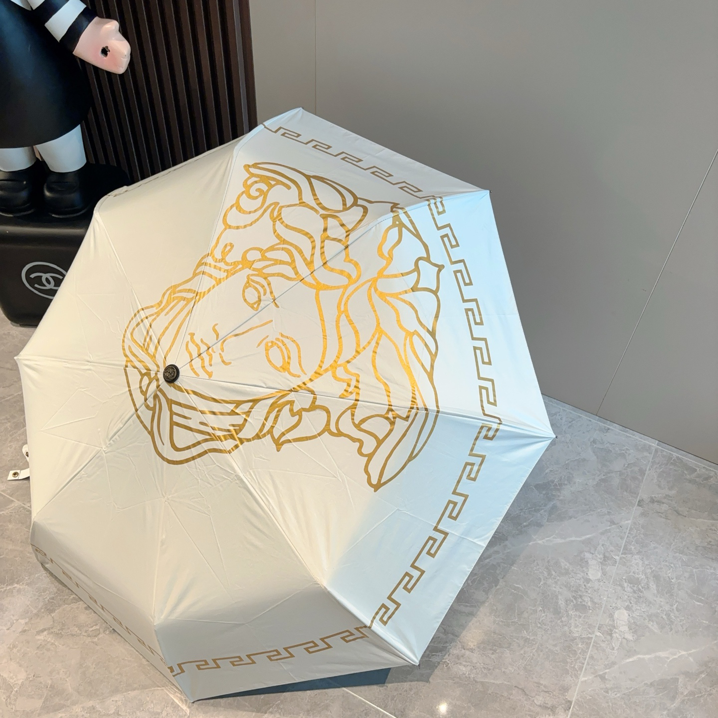 [TOP] VERSACE Umbrella - White - 711 Luxury