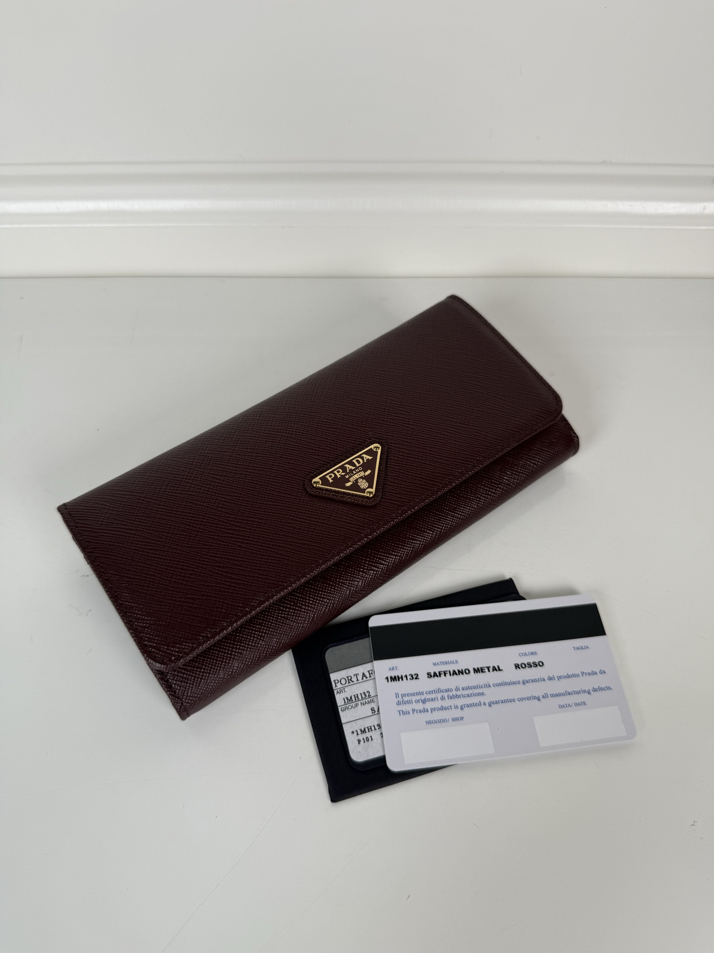 [TOP] PRADA Wallet 18.7x9.5cm - Dark Red - 711 Luxury