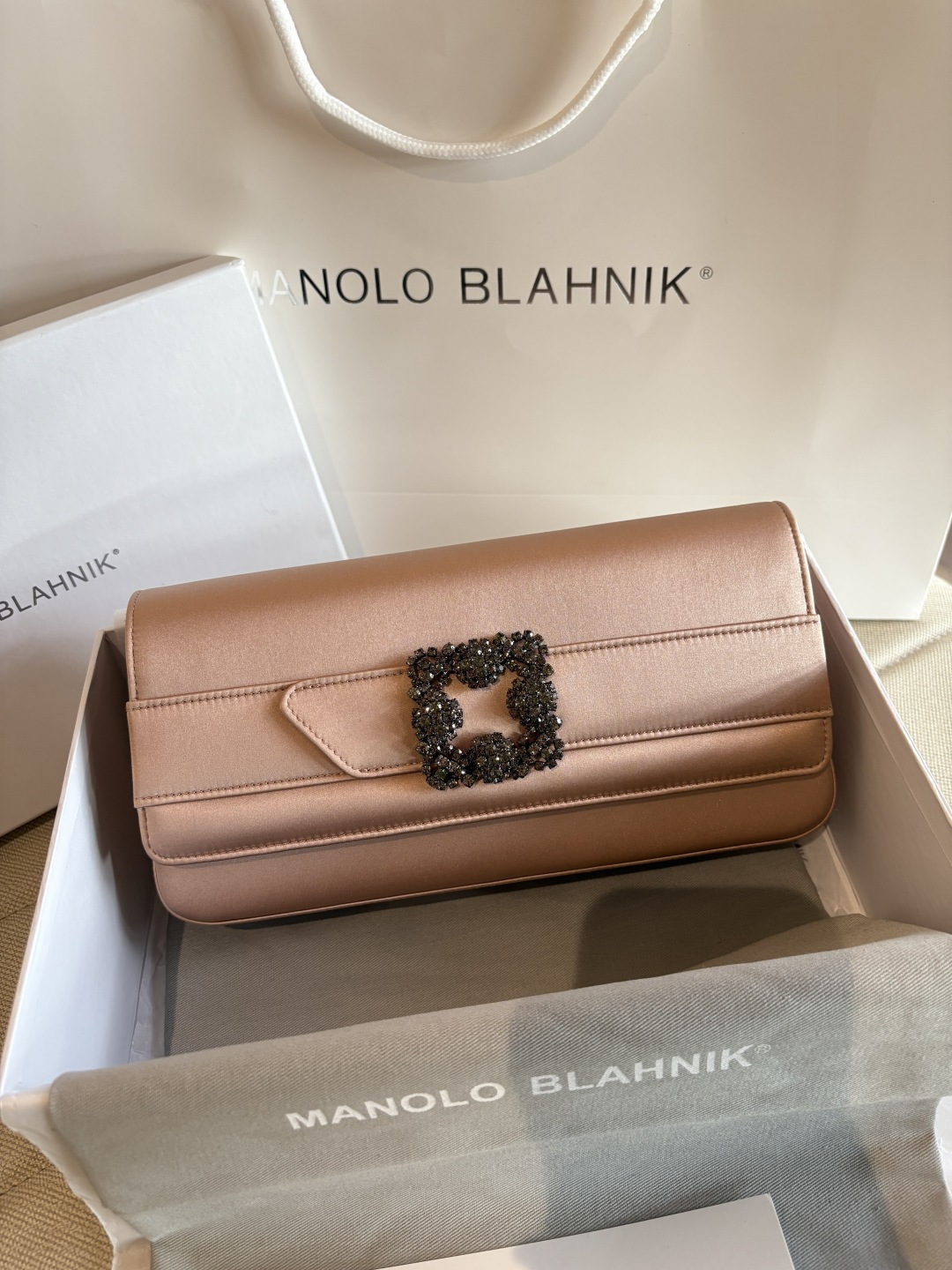 [TOP] MANOLO BLAHNIK Bag 12*24*3cm - Champagne - 711 Luxury