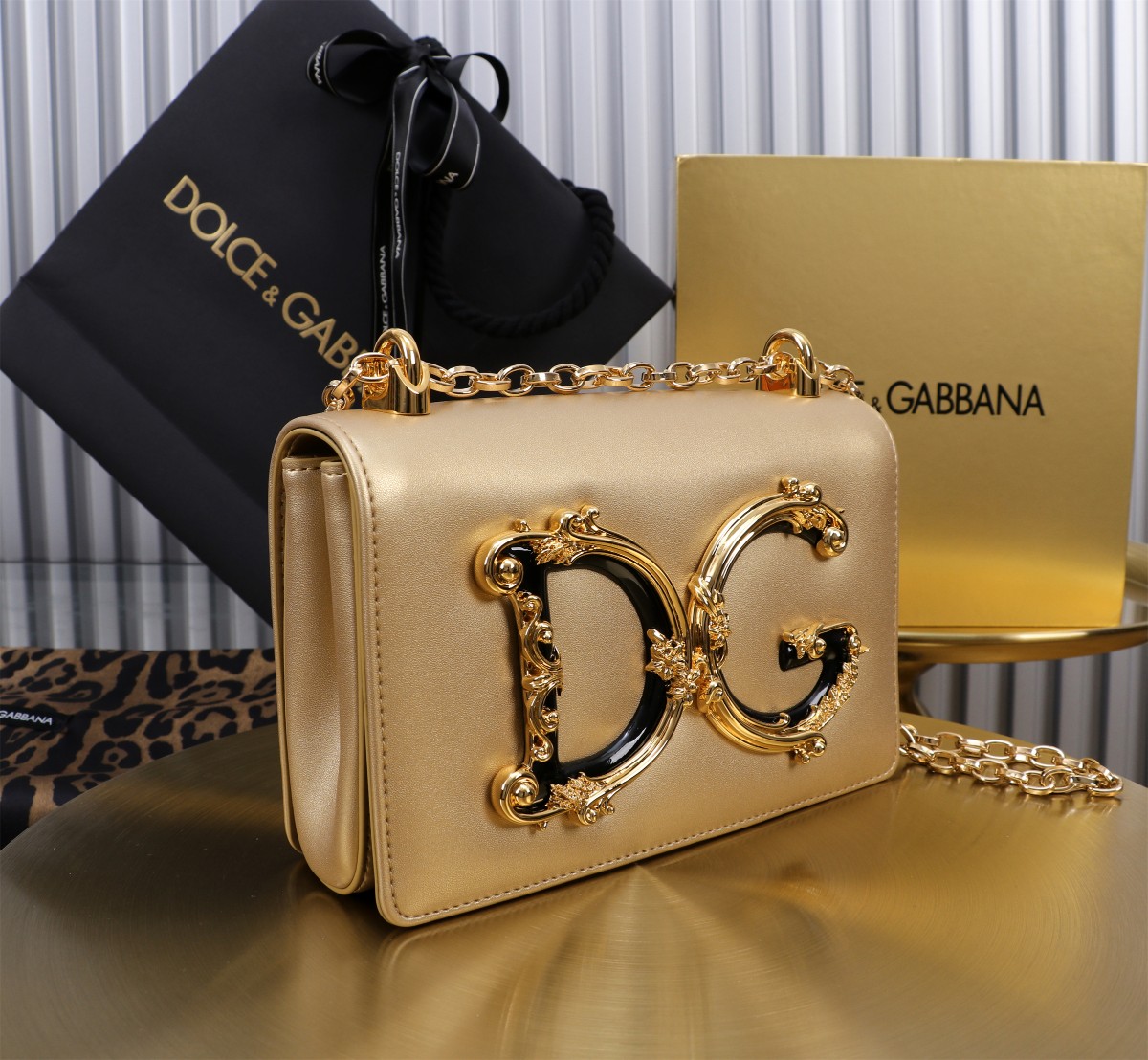 [TOP] Dolce & Gabbana D&G Girls Bag  21x5x13.5 cm - Gold - 711 Luxury