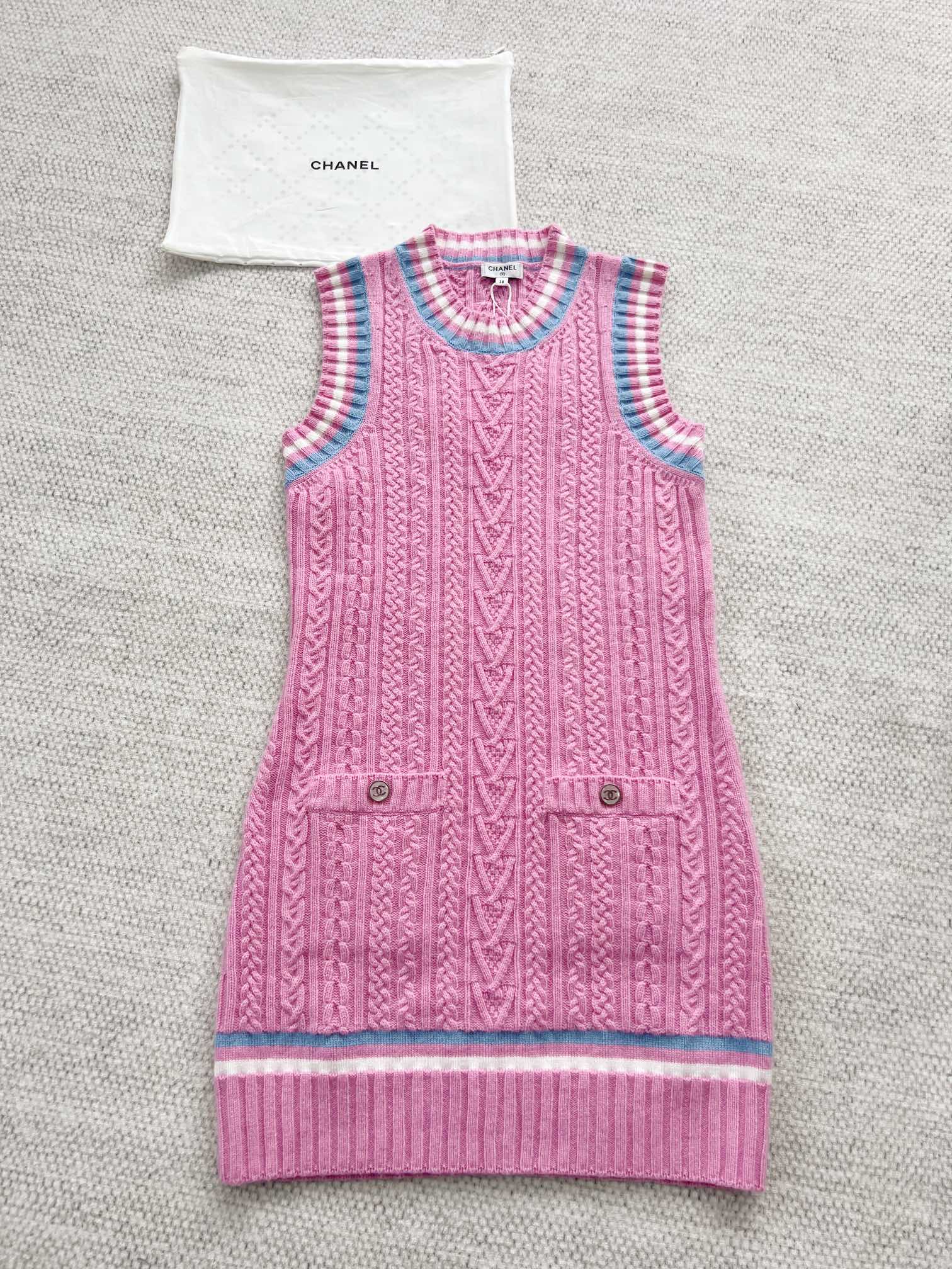 Chanel Top-Qualitu Version CC Cashmere Dress #380166