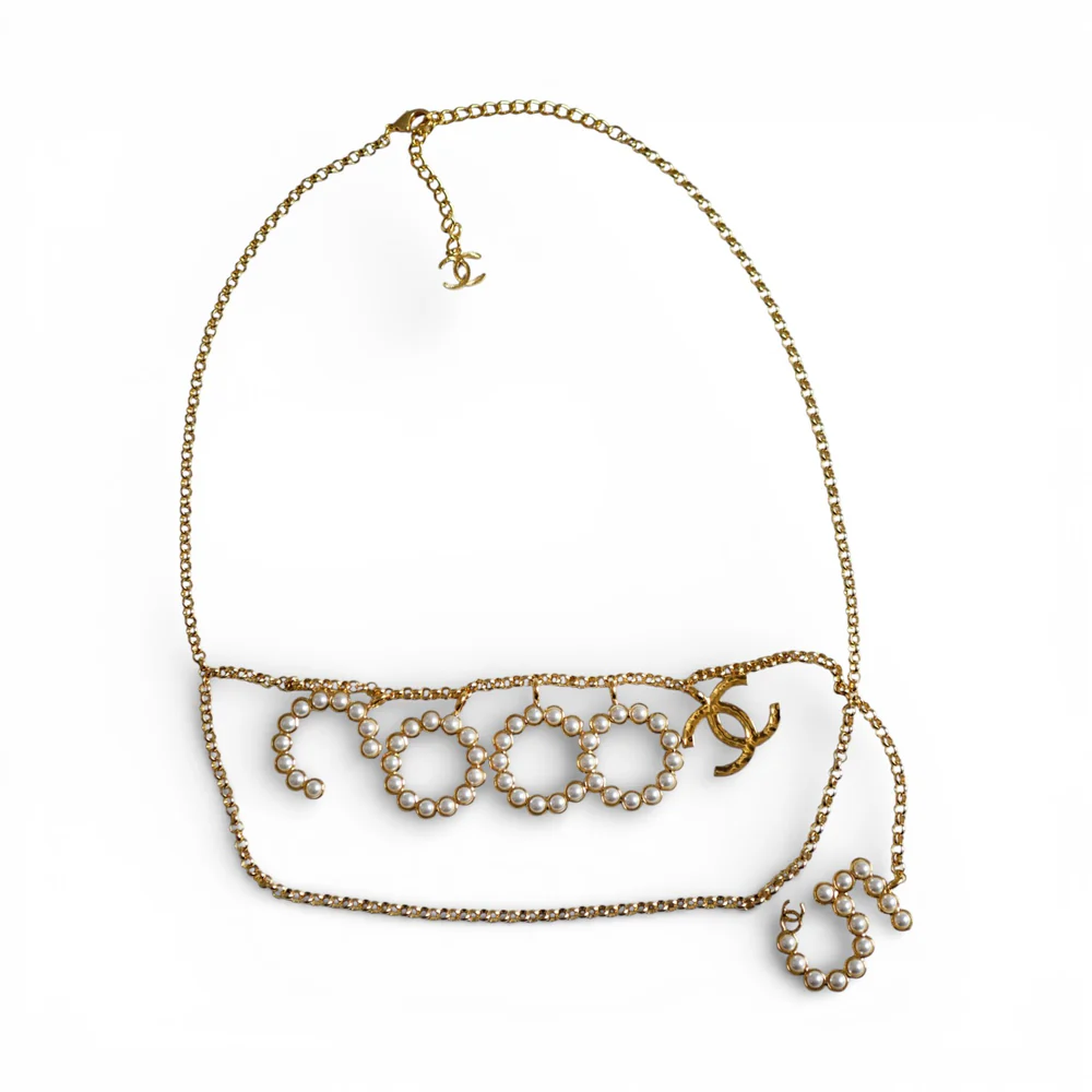 [TOP] CHANEL Chain Belt with COCO & No 5 Pendant - Gold