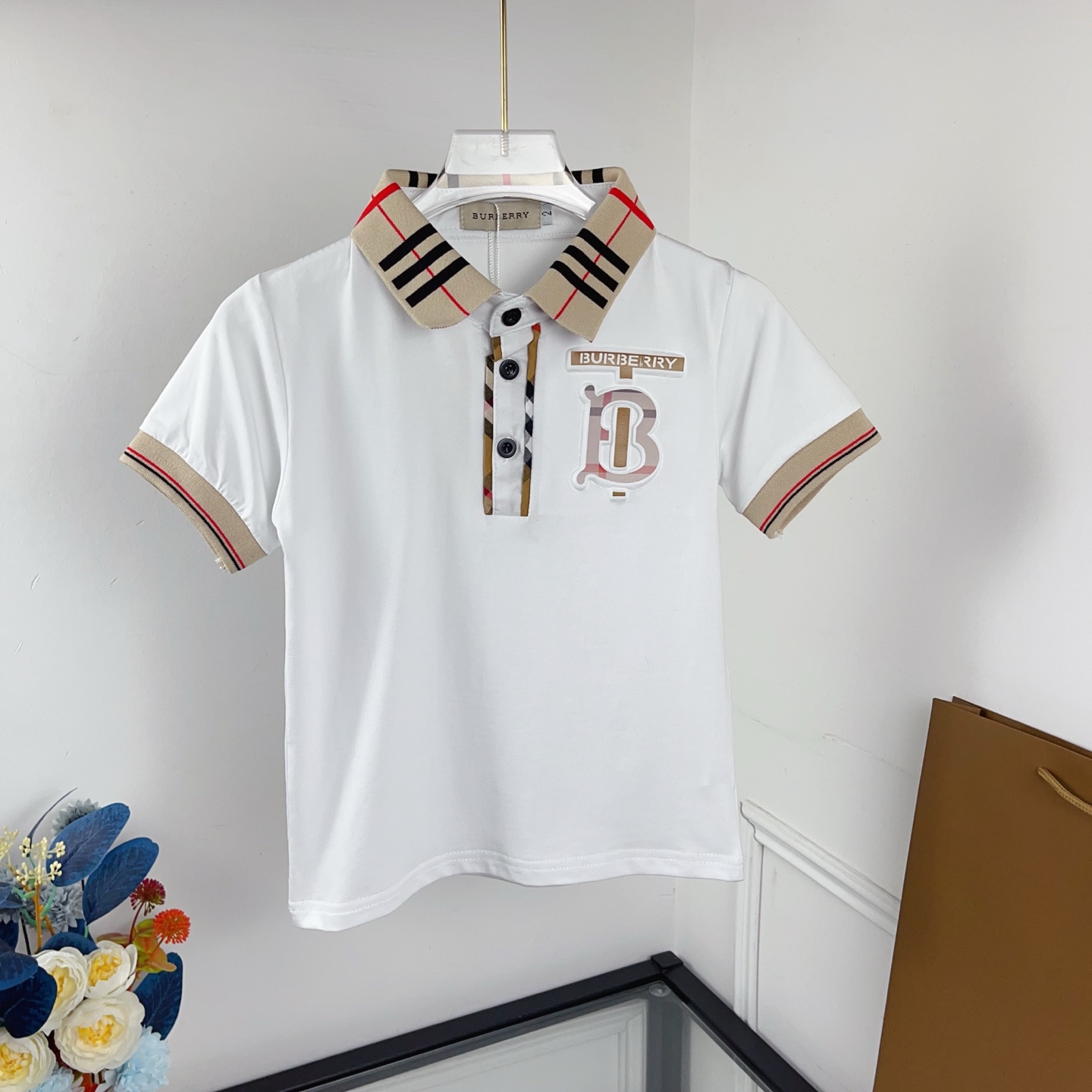 Burberry Unisex Kids White Vintage Stripe Collar TB Embossed Cotton Short Sleeve Polo Shirt Boys Girls Sizes 90-130