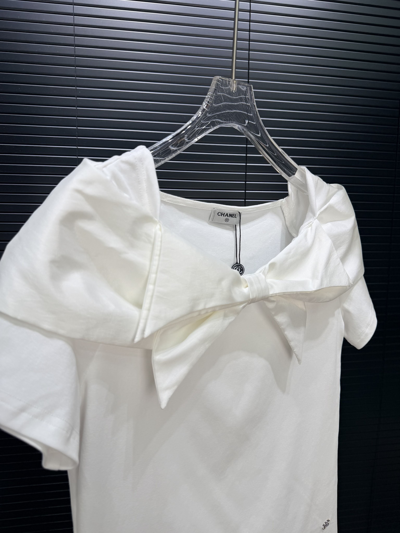 [TOP] CHANEL Short-sleeved Top - White