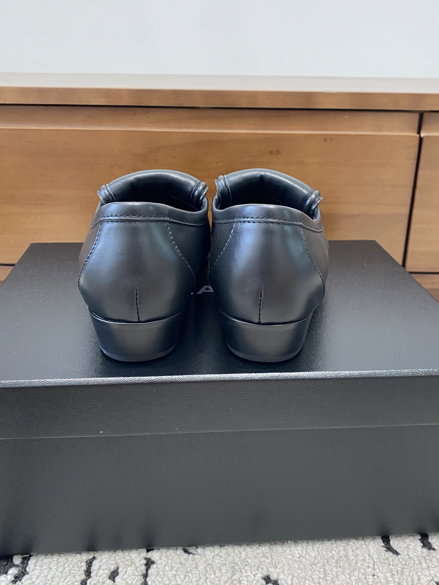 [TOP] CHANEL Square-toe Loafers - Black - 711 Luxury
