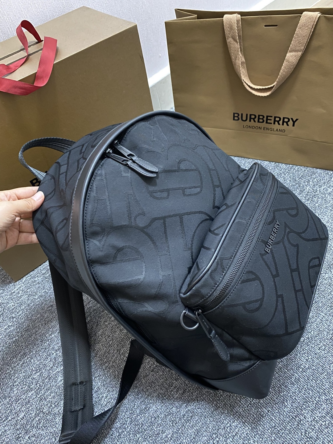 [TOP] BURBERRY Backpack 42.5x14.5x30cm - Black - 711 Luxury