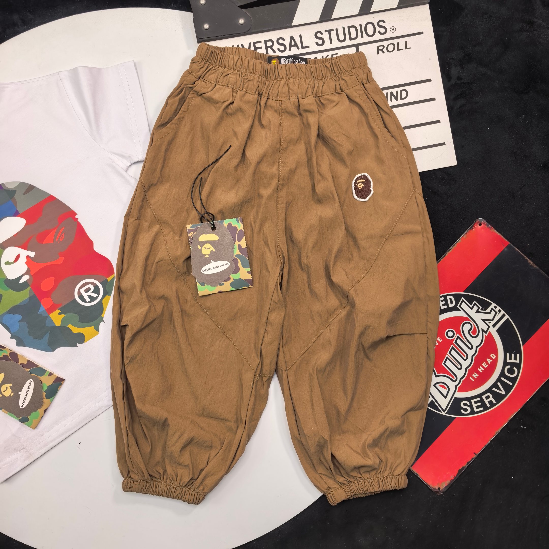 Bape Unisex Kids White Multicolor Camo Ape Head Print Short Sleeve T-Shirt & Brown Lightweight Mosquito Repellent Jogger Pants Set Boys Girls Sizes 90-150