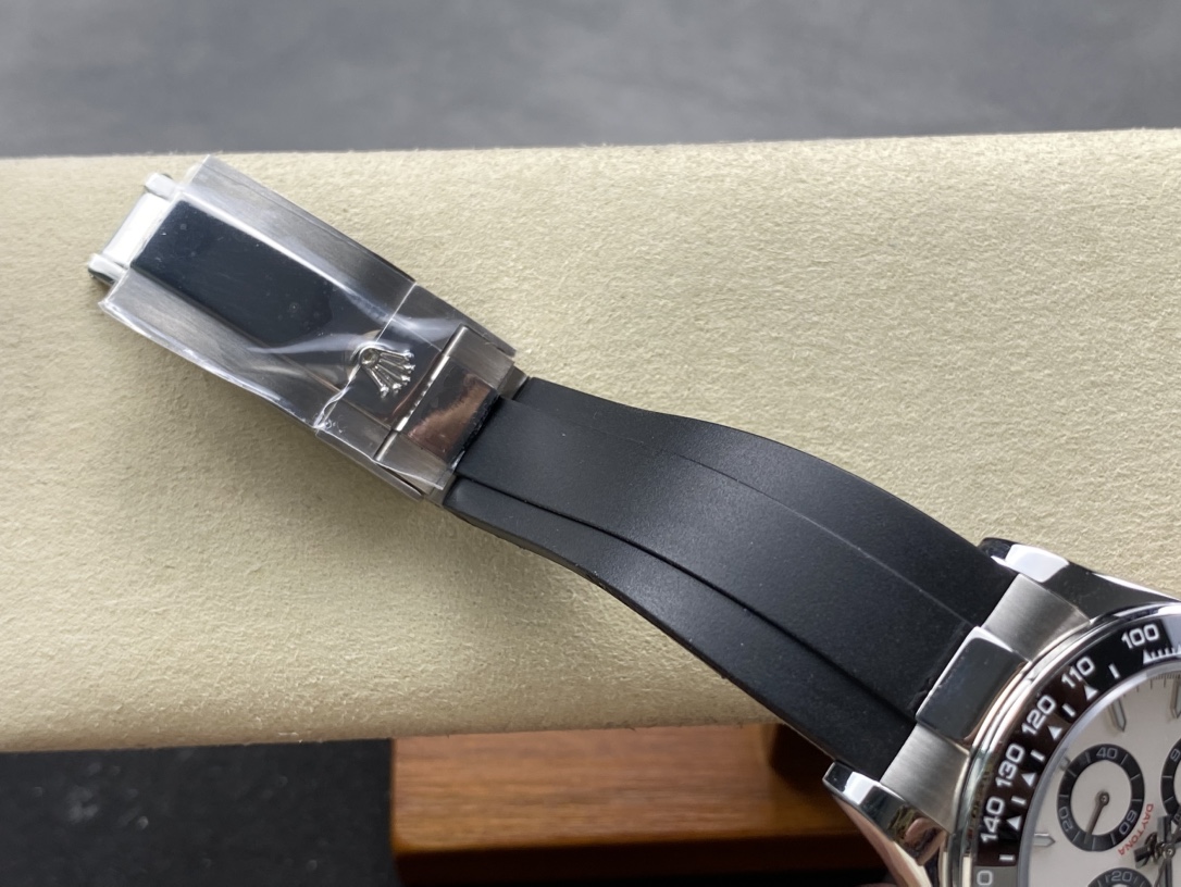 [TOP] ROLEX Men's Watch 40 mm - White