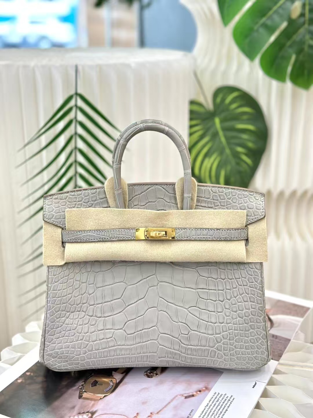 Birkin 25-30 pearl grey with lemon yellow inner panel 🍋 matte crocodile skin