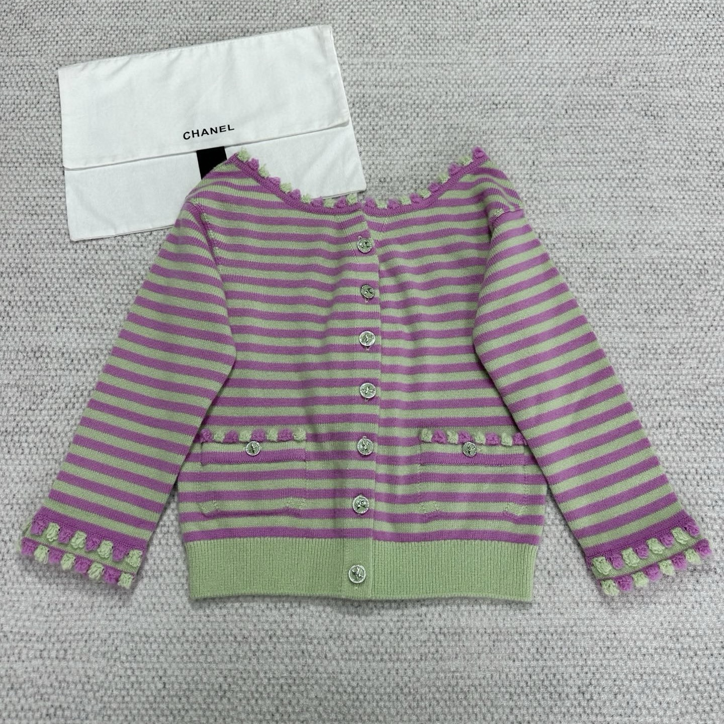 Chanel Top-quality Version Striped One-shoulder Cardigan Pink Green #315791