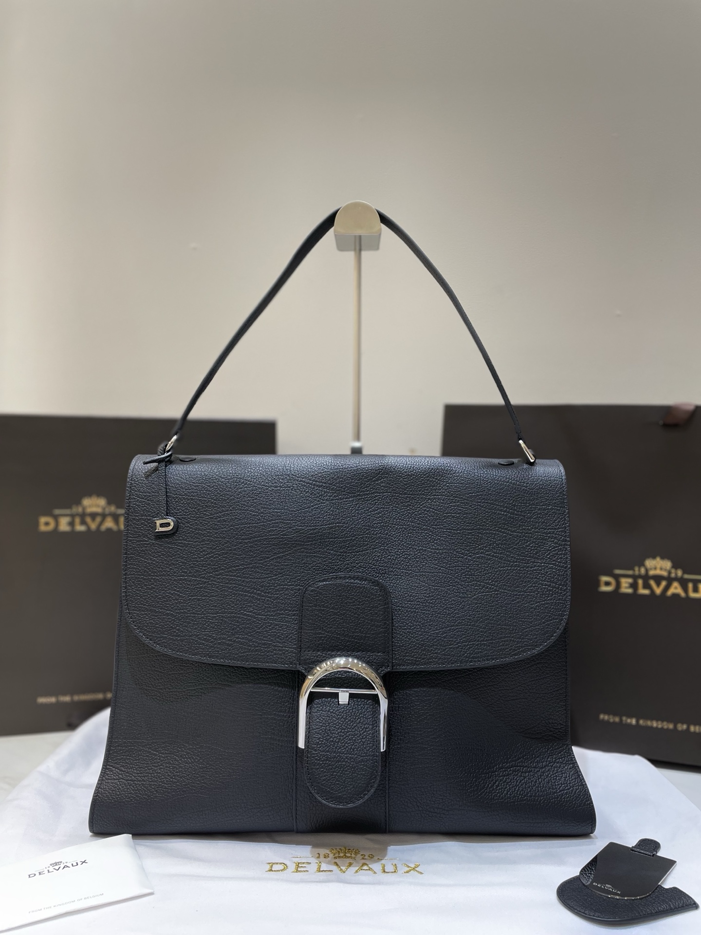 [TOP] Delvaux Tem Bag Cowhide 37.5x28x13.5cm - Black - 711 Luxury