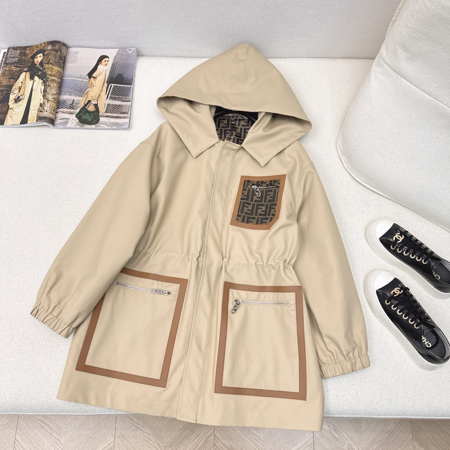 [TOP] FENDI Trench Coat - Khaki