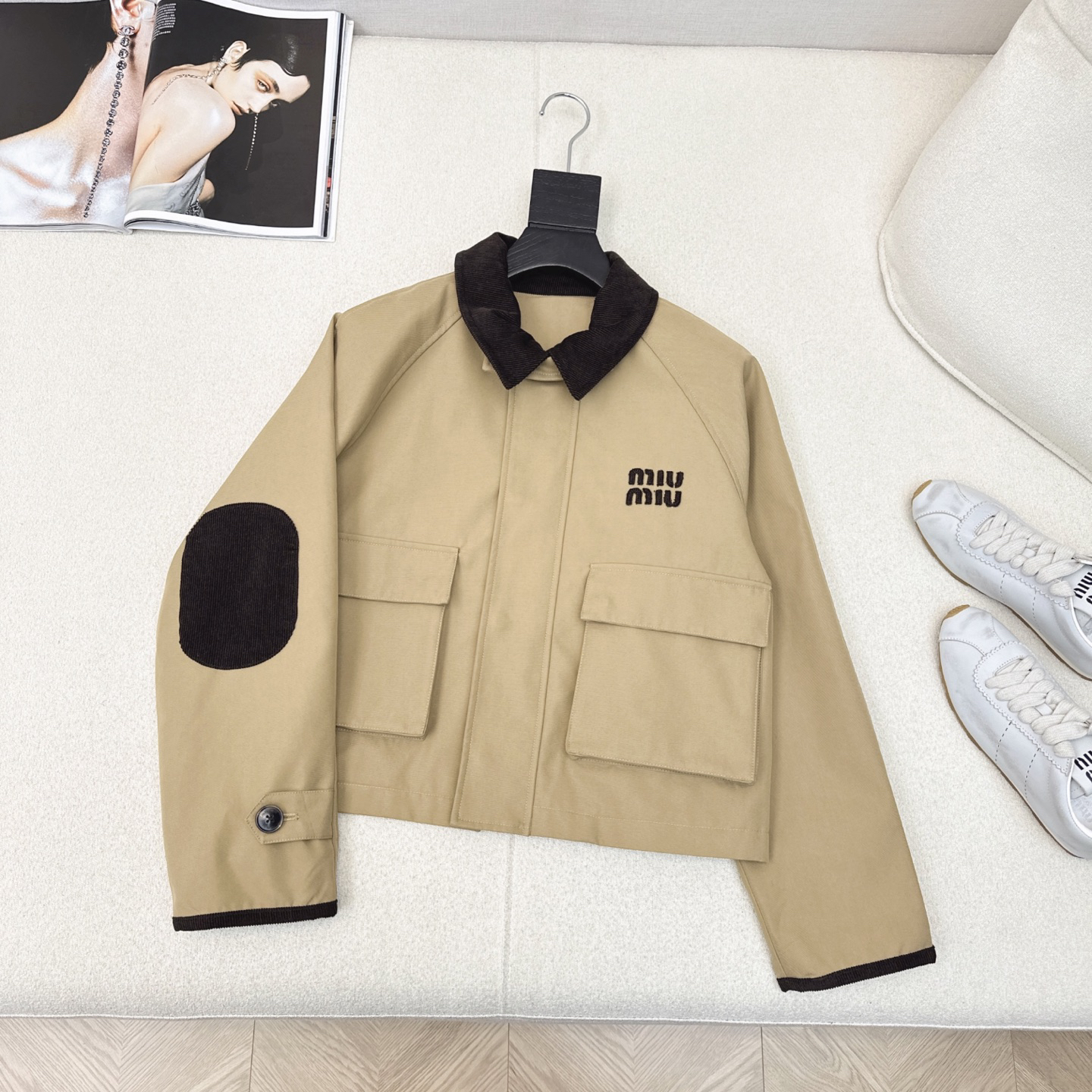 [TOP] Miu Miu Trench Coat - Khaki