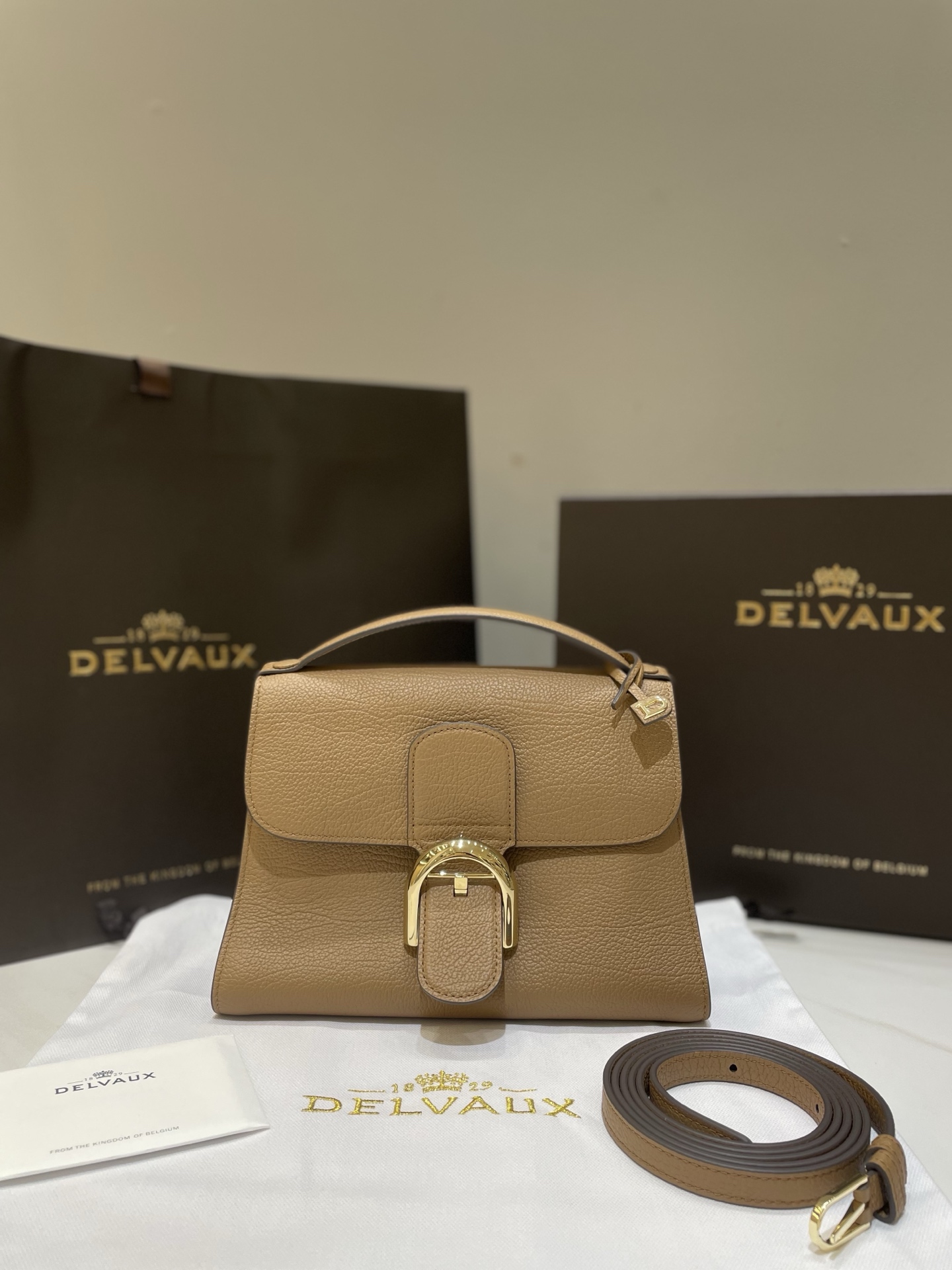 [TOP] Delvaux Tem Bag Cowhide 23×17×6cm - Brown - 711 Luxury