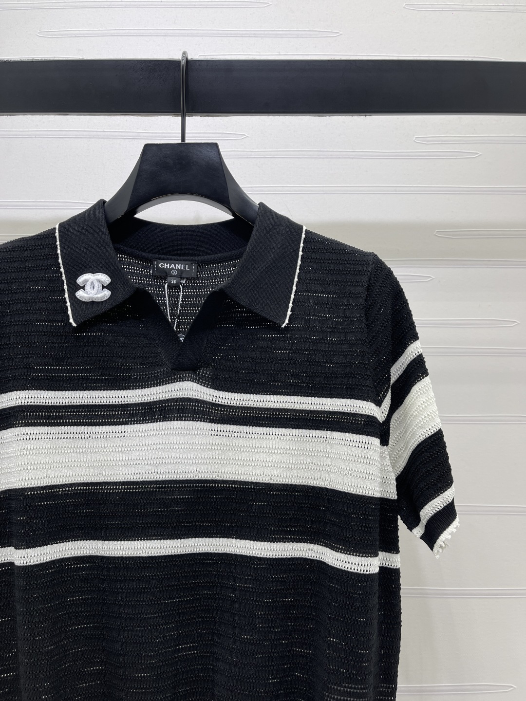 [TOP] CHANEL  Color-blocked Striped Collared Knit Short-sleeved T-shirt - Black