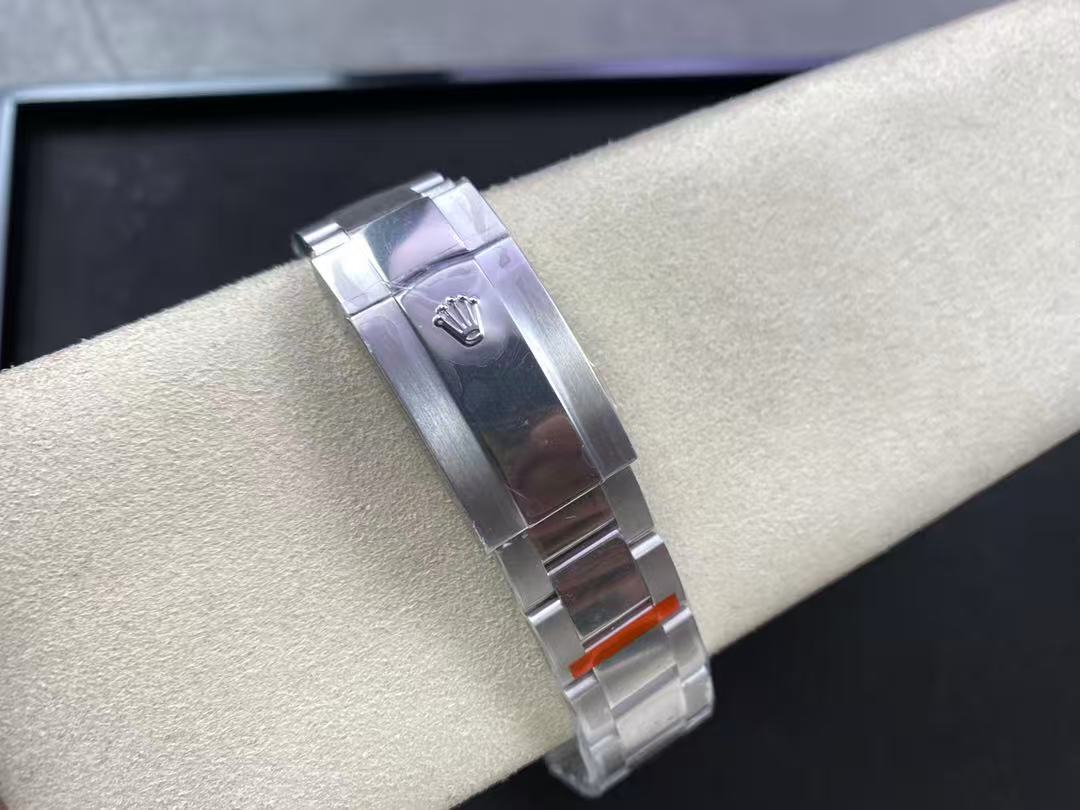 [TOP] ROLEX Watch - Blue and Silver - 711 Luxury
