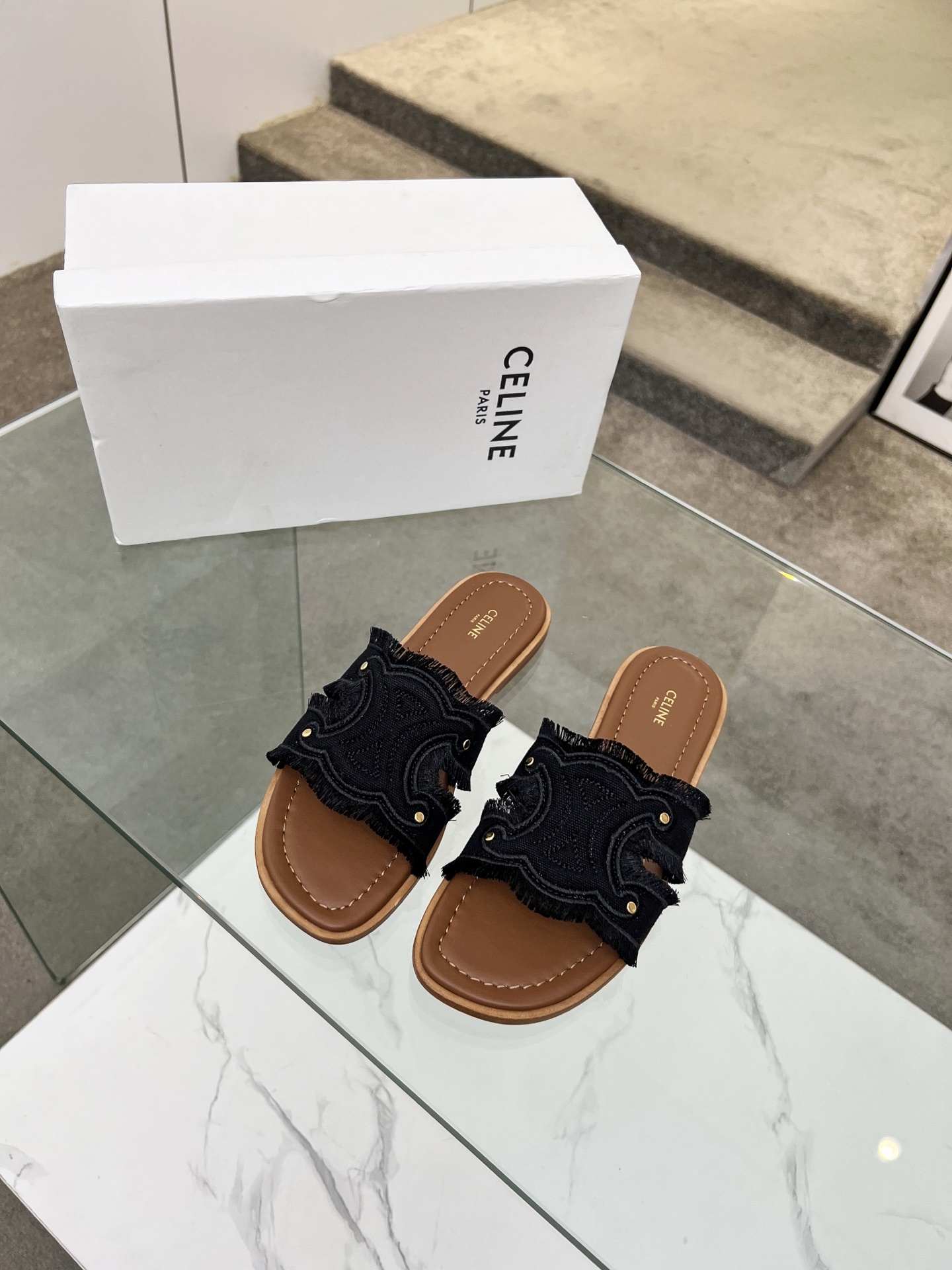 [TOP] CELINE Slippers - Black - 711 Luxury