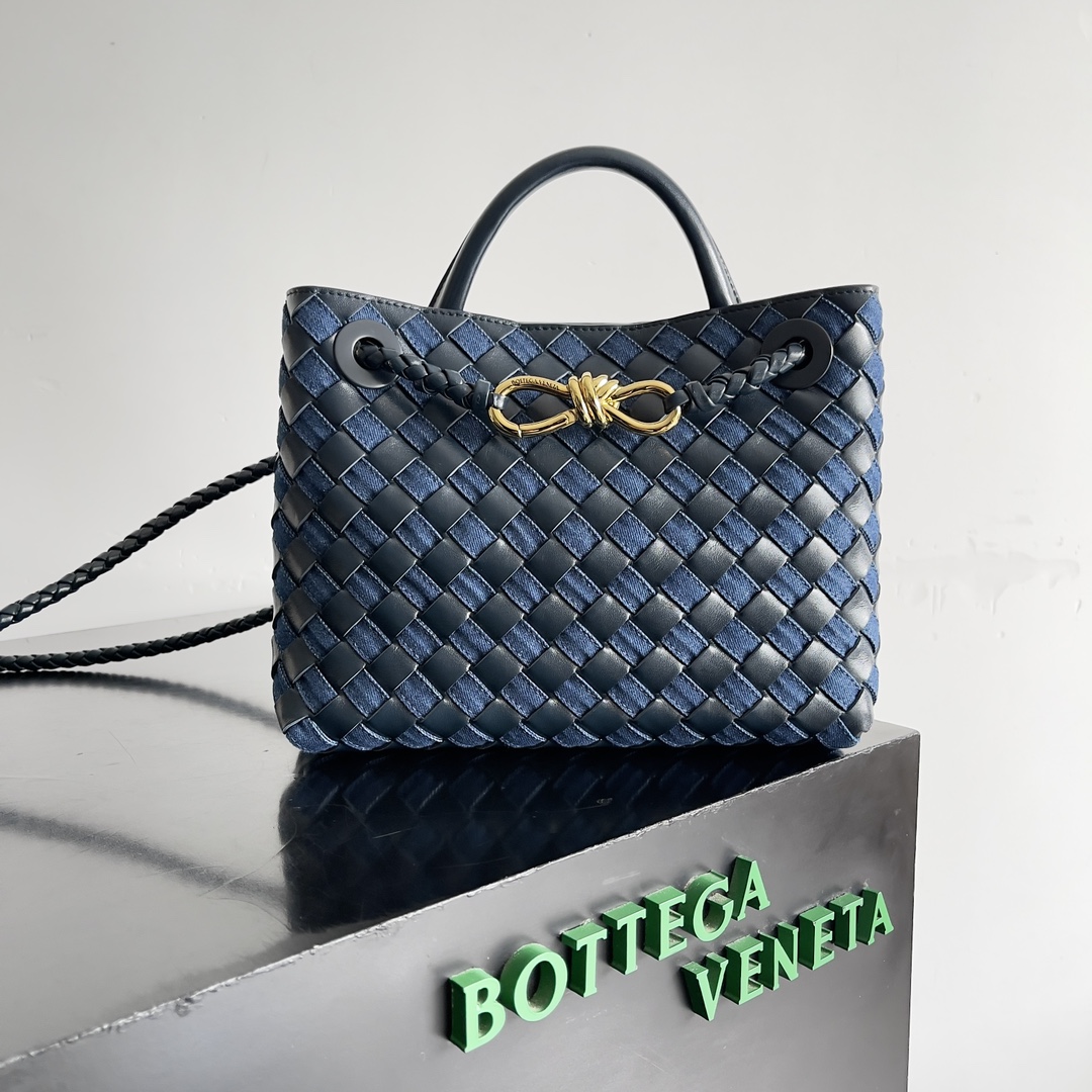 [TOP] Bottega Veneta BV Andiamo Bag  25x22x10.5cm - Denim Blue - 711 Luxury