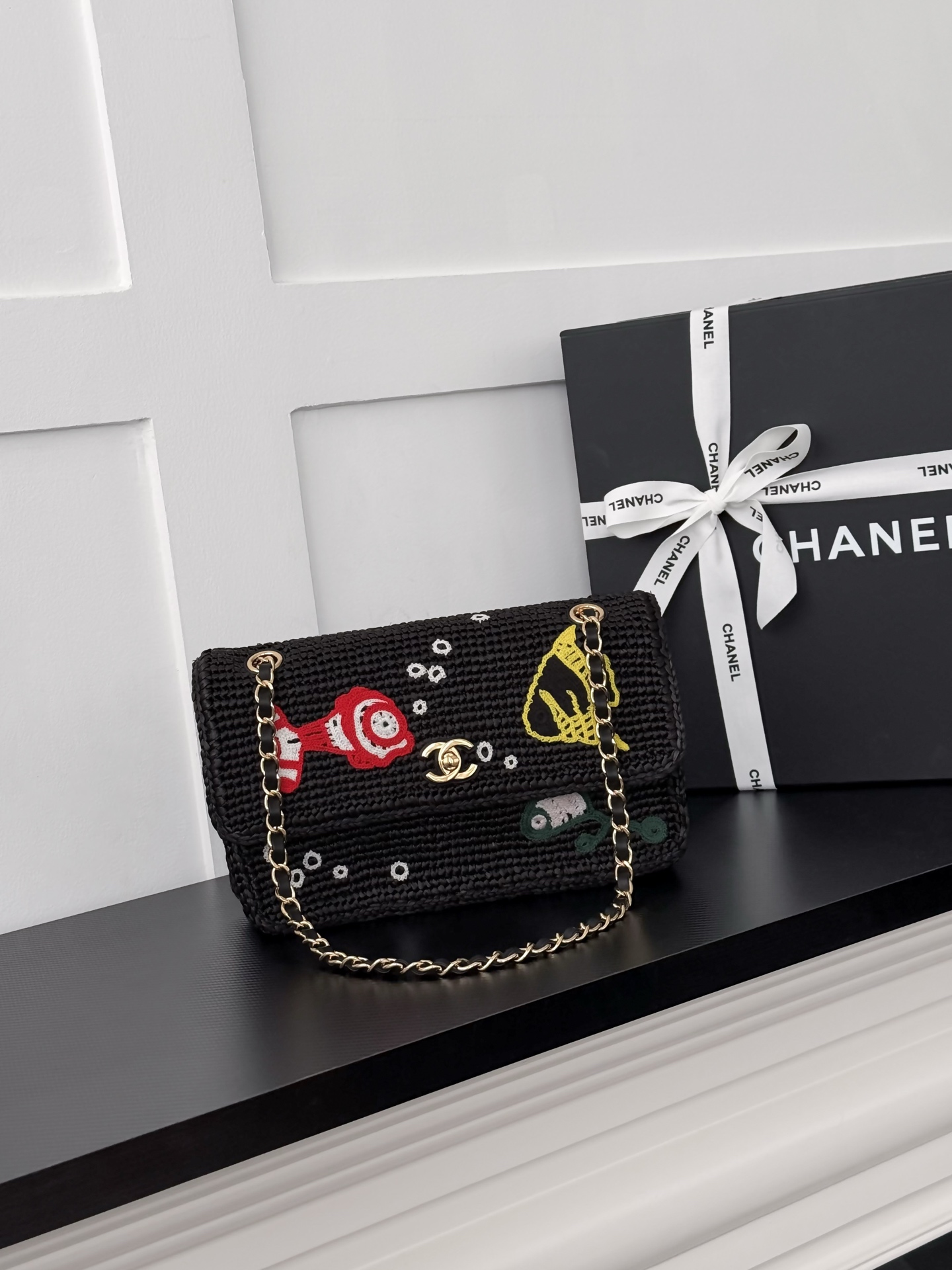 [TOP] CHANEL Cocobeach CF Bag 25.5x16x7cm - Black & GHW - 711 Luxury