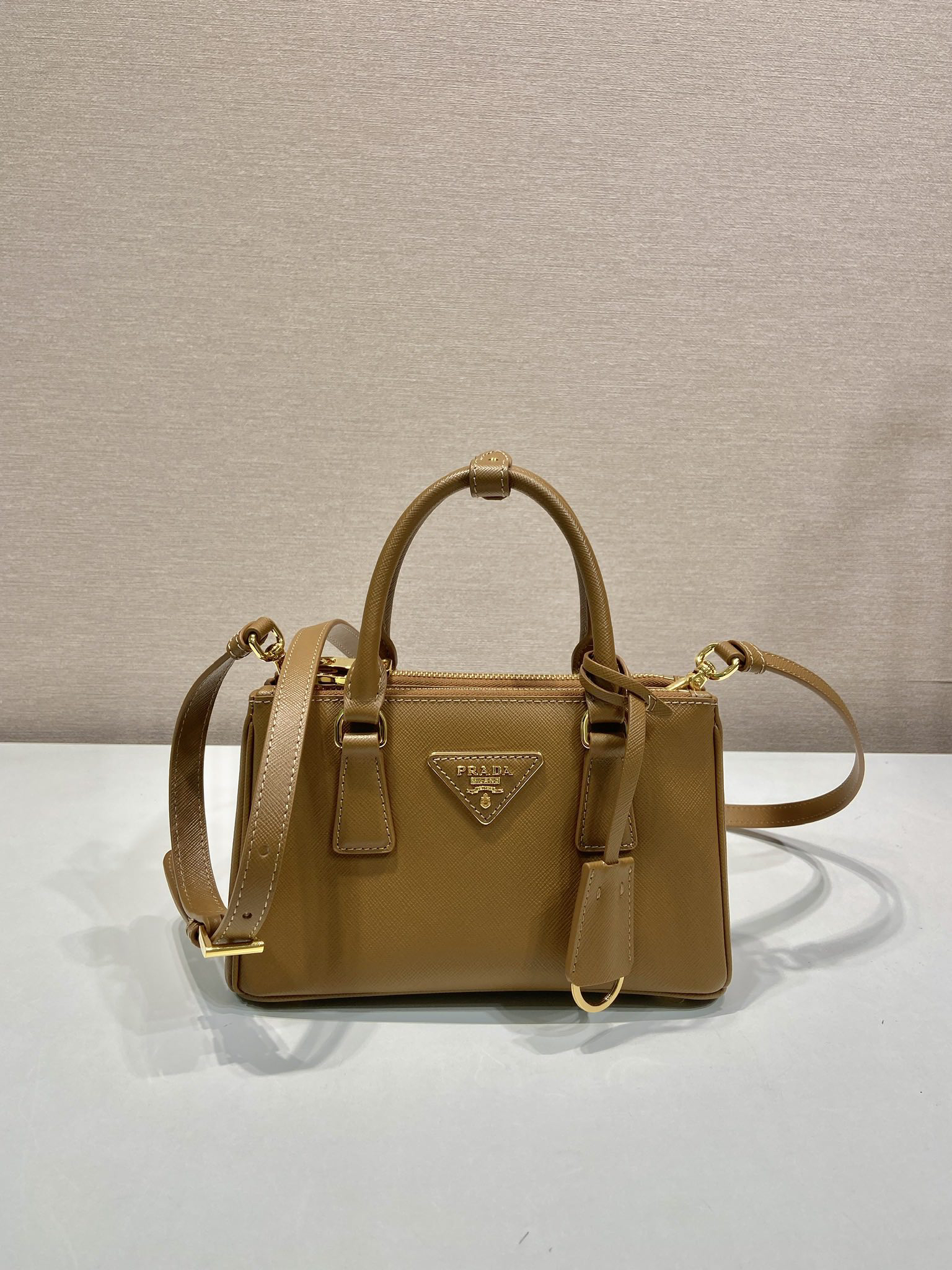 [TOP] PRADA Galleria Bag Saffiano Leather 21x12.5x8.5cm - Brown & GHW