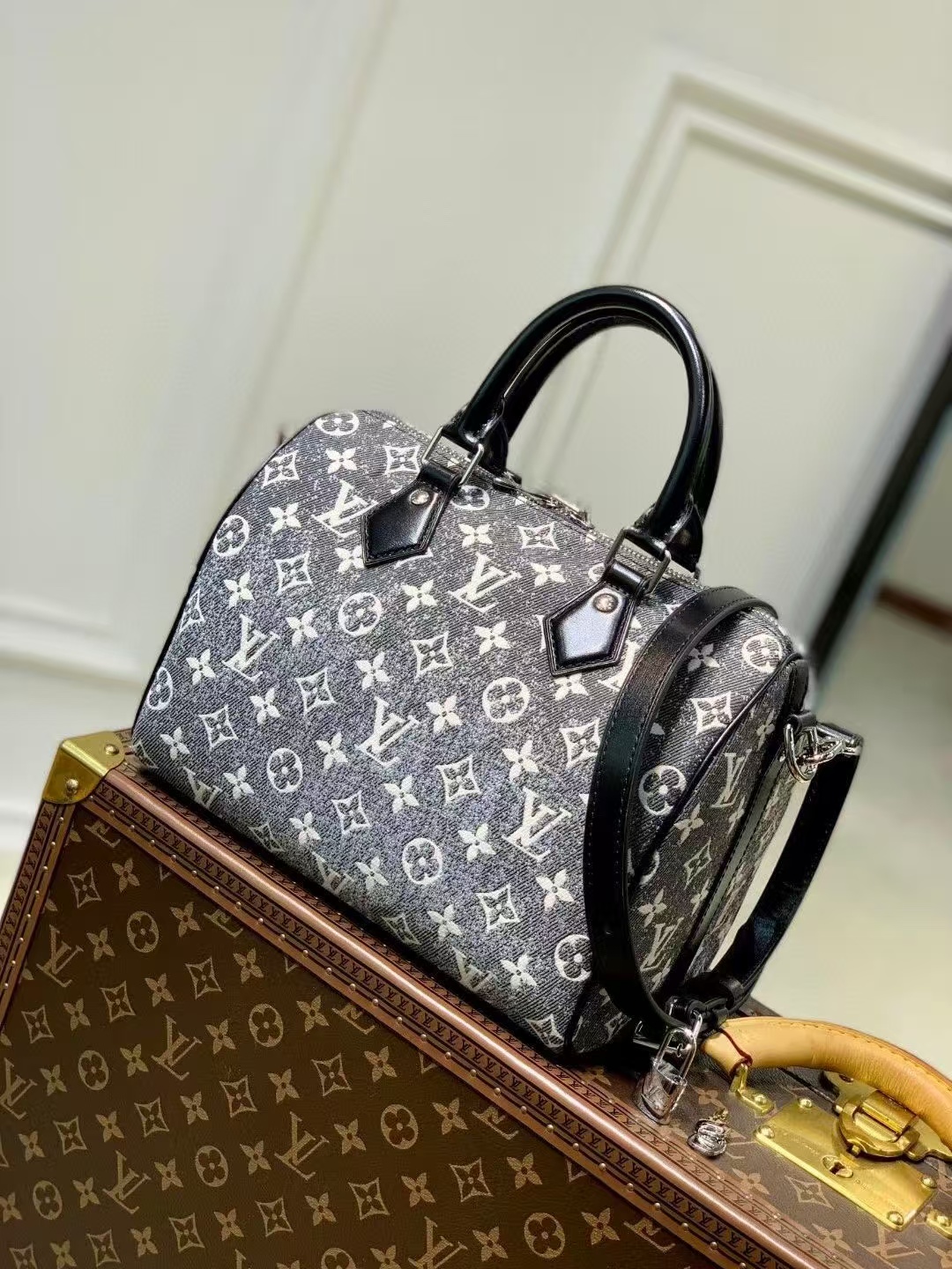 [TOP] Louis Vuitton LV Speedy Bandoulière 25 Handbag 25 x 19 x 15cm - Black - 711 Luxury
