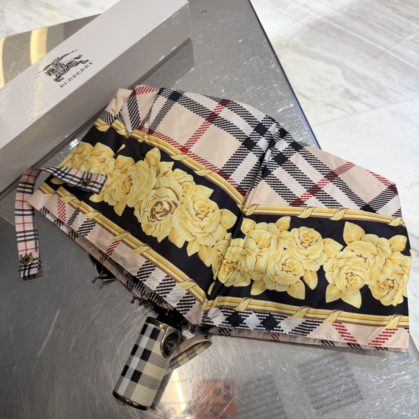 [TOP] BURBERRY Umbrella - Khaki - 711 Luxury