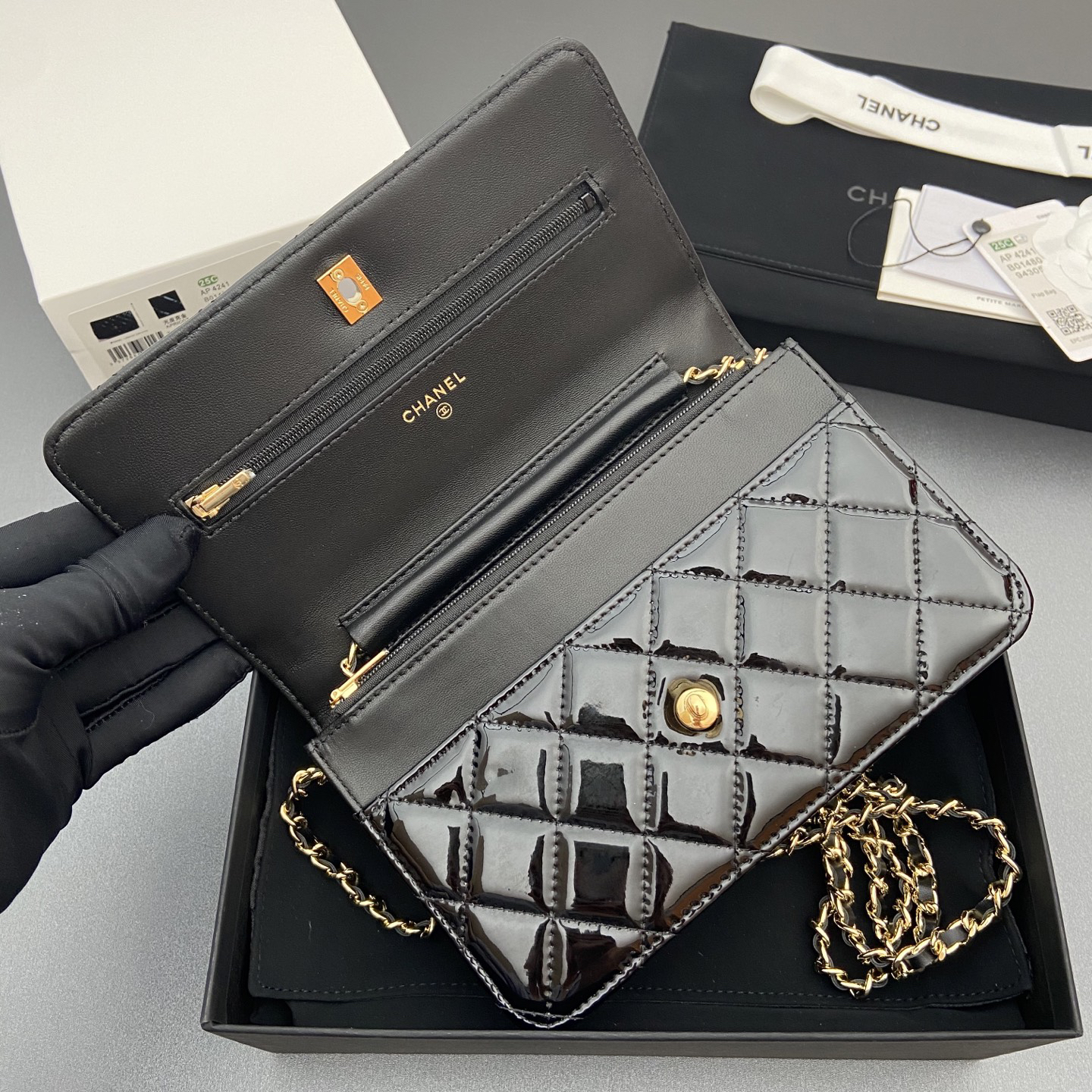 [TOP] CHANEL Woc Bag  20-13-3.5cm - Black