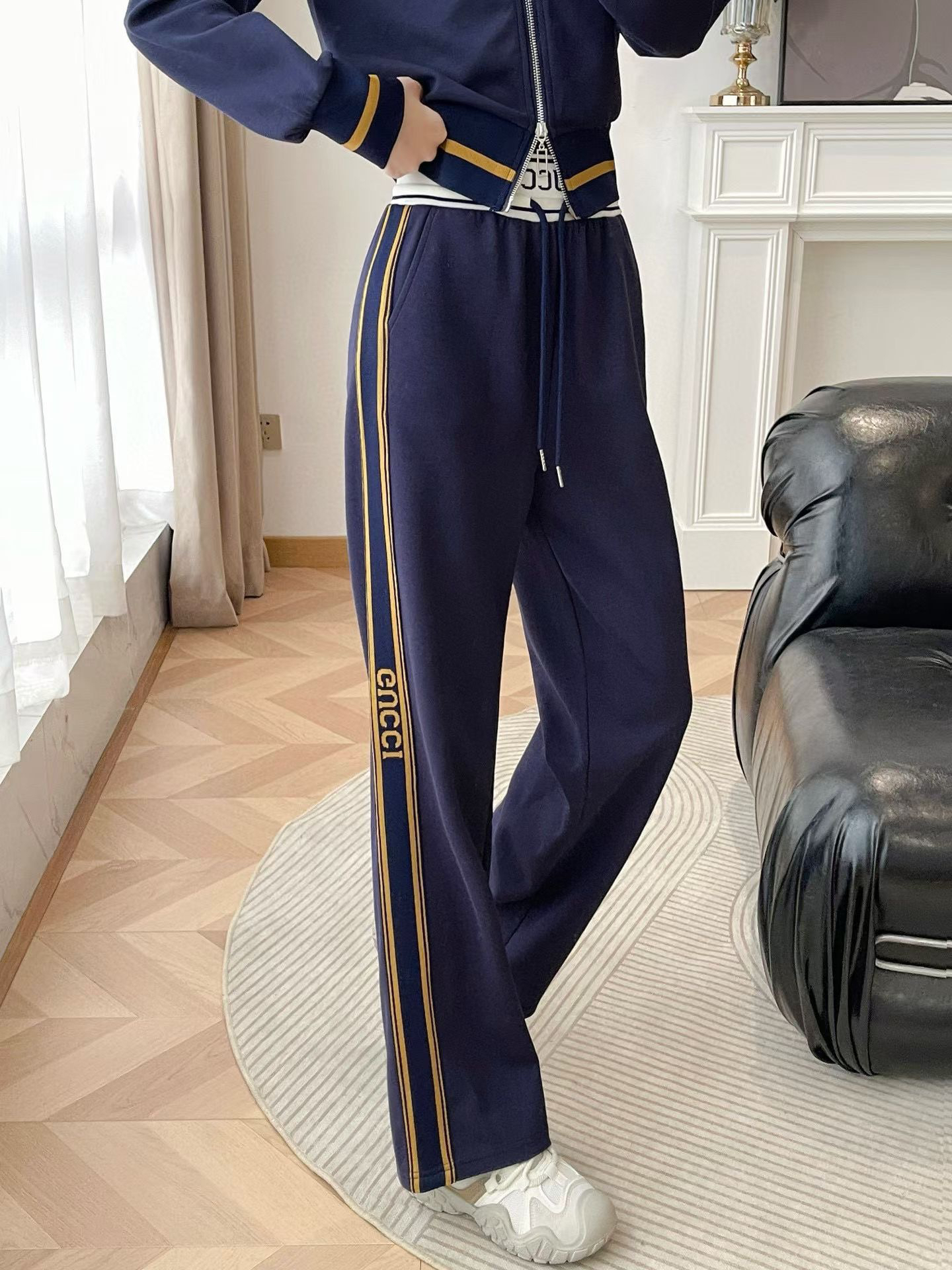 [TOP] GUCCI Suit - Blue