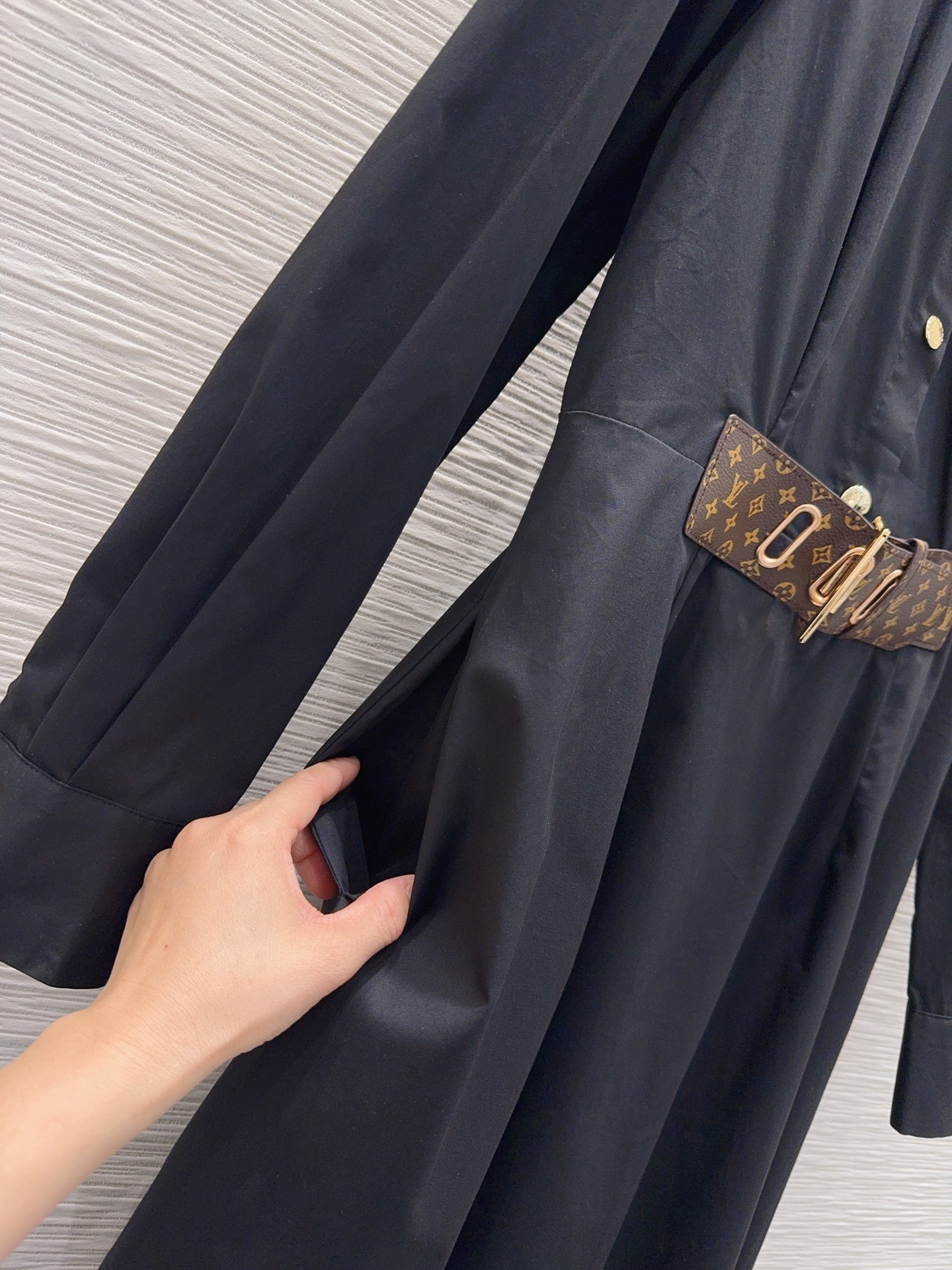 [TOP] Louis Vuitton LV Lapel Belt Shirt Dress - Black