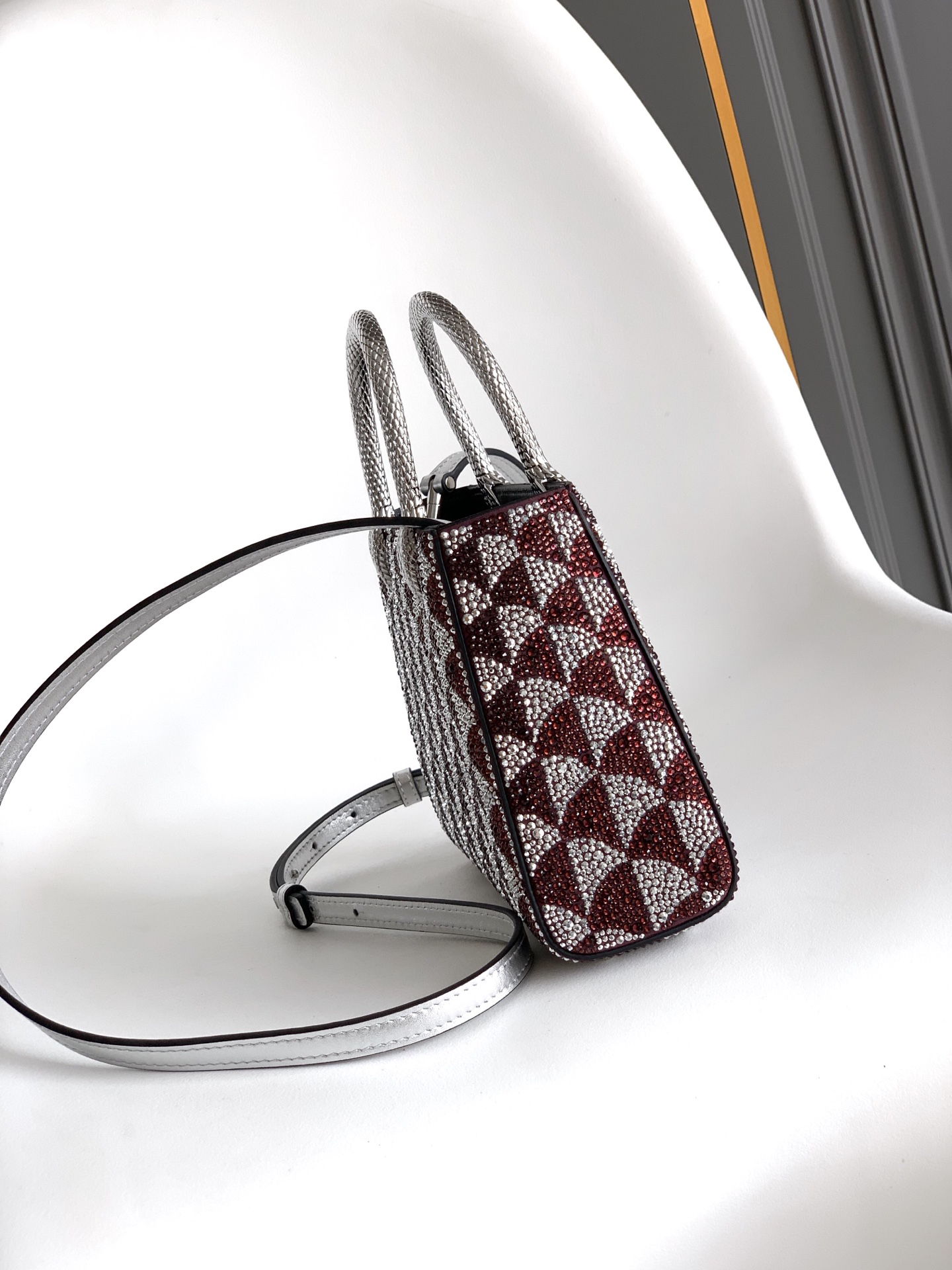 [TOP] BVLGARI Serpentine Duo Tote Bag Calfskin 21.5x15x6cm - Red - 711 Luxury
