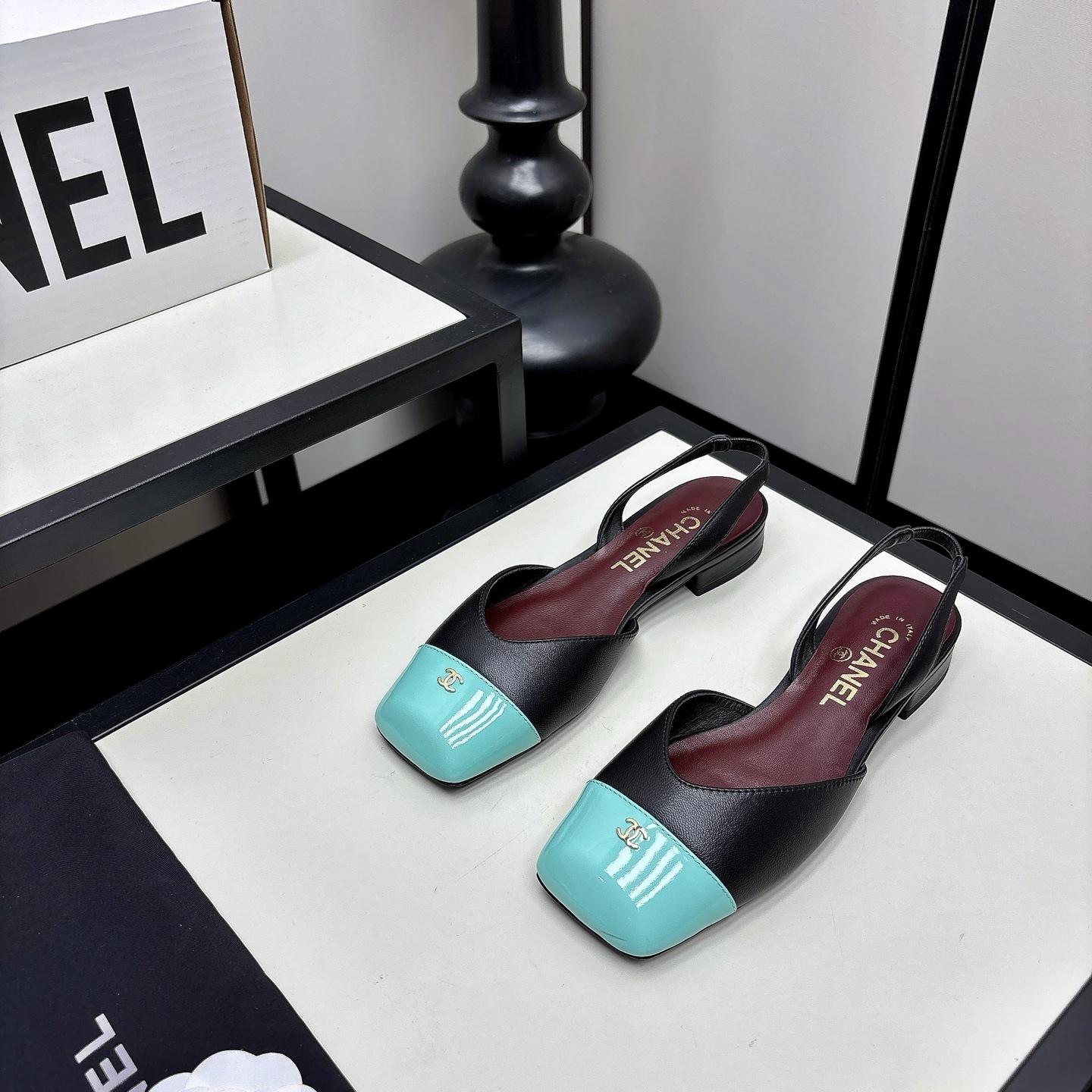 [TOP] CHANEL Mules - Black - 711 Luxury