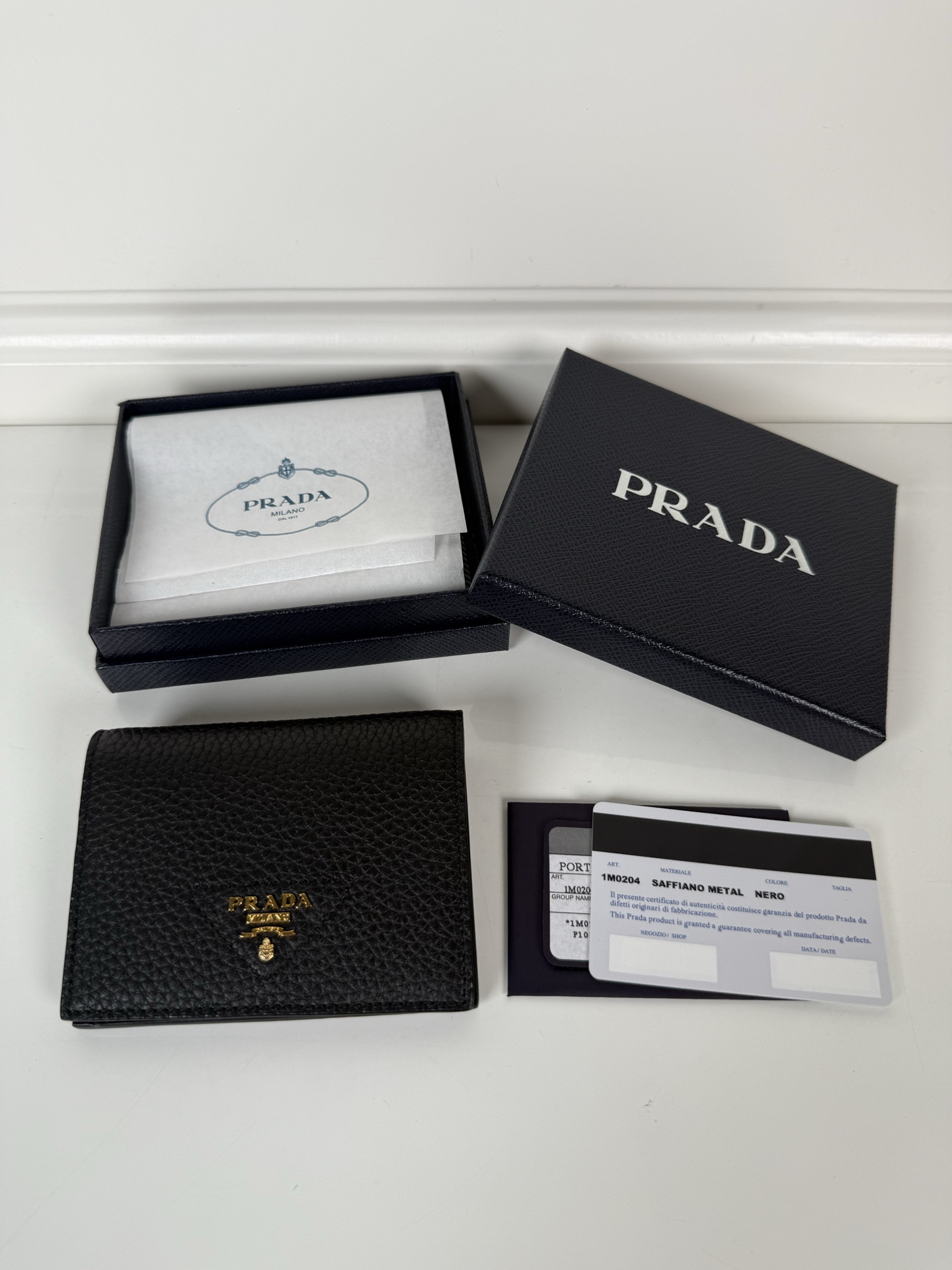 [TOP] PRADA Wallet 11.2 x 9.5cm - Black - 711 Luxury