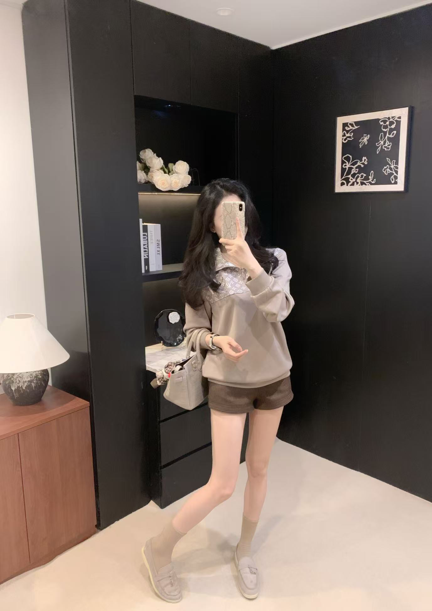 [TOP] Louis Vuitton LV Stand Collar Half-Zip Pullover Sweatshirt - Gray