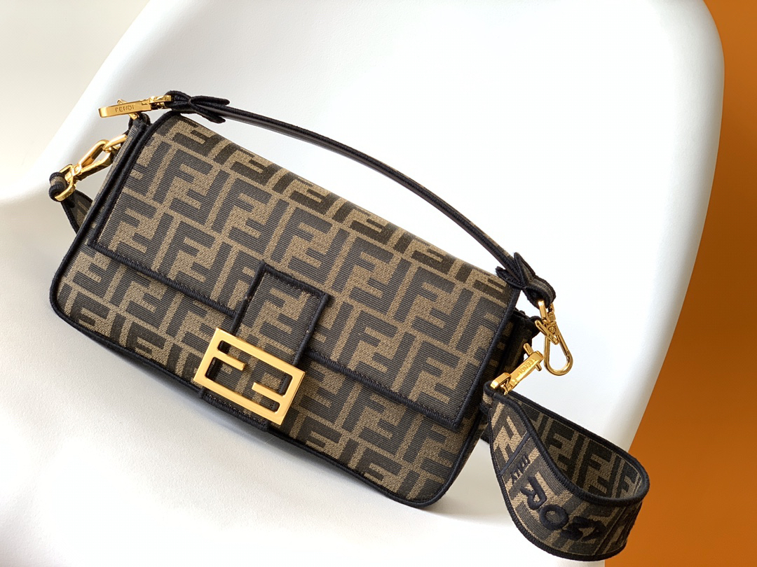 [TOP] FENDI Baguette Bag 26x15x5cm - Brown - 711 Luxury